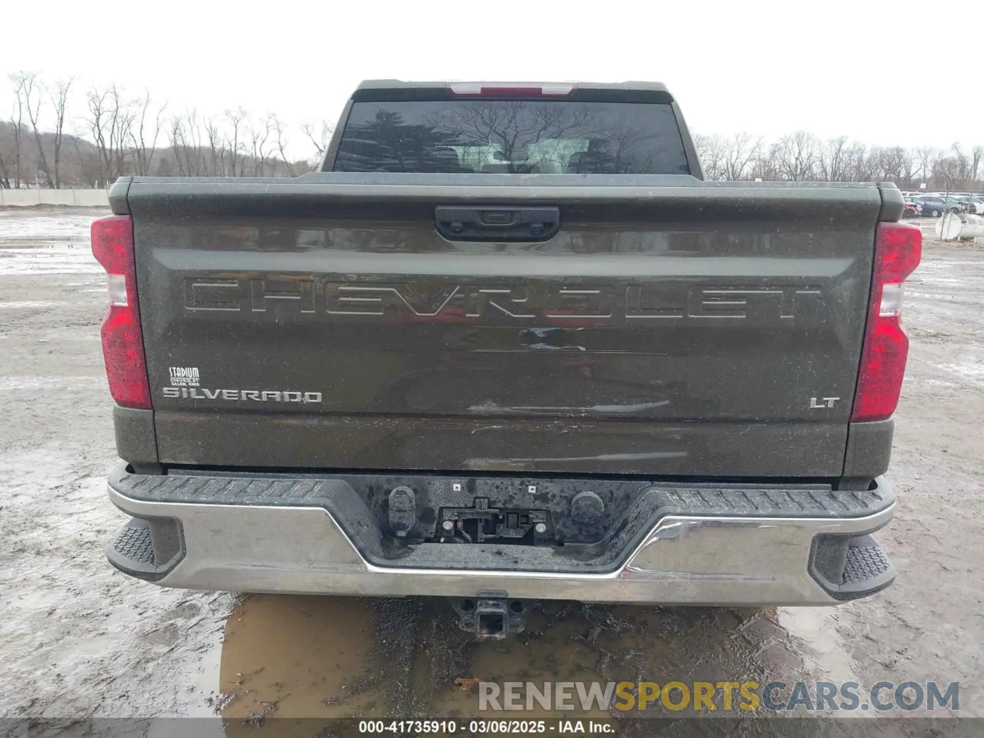 17 Photograph of a damaged car 1GCPDKEK6PZ166666 CHEVROLET SILVERADO 1500 2023