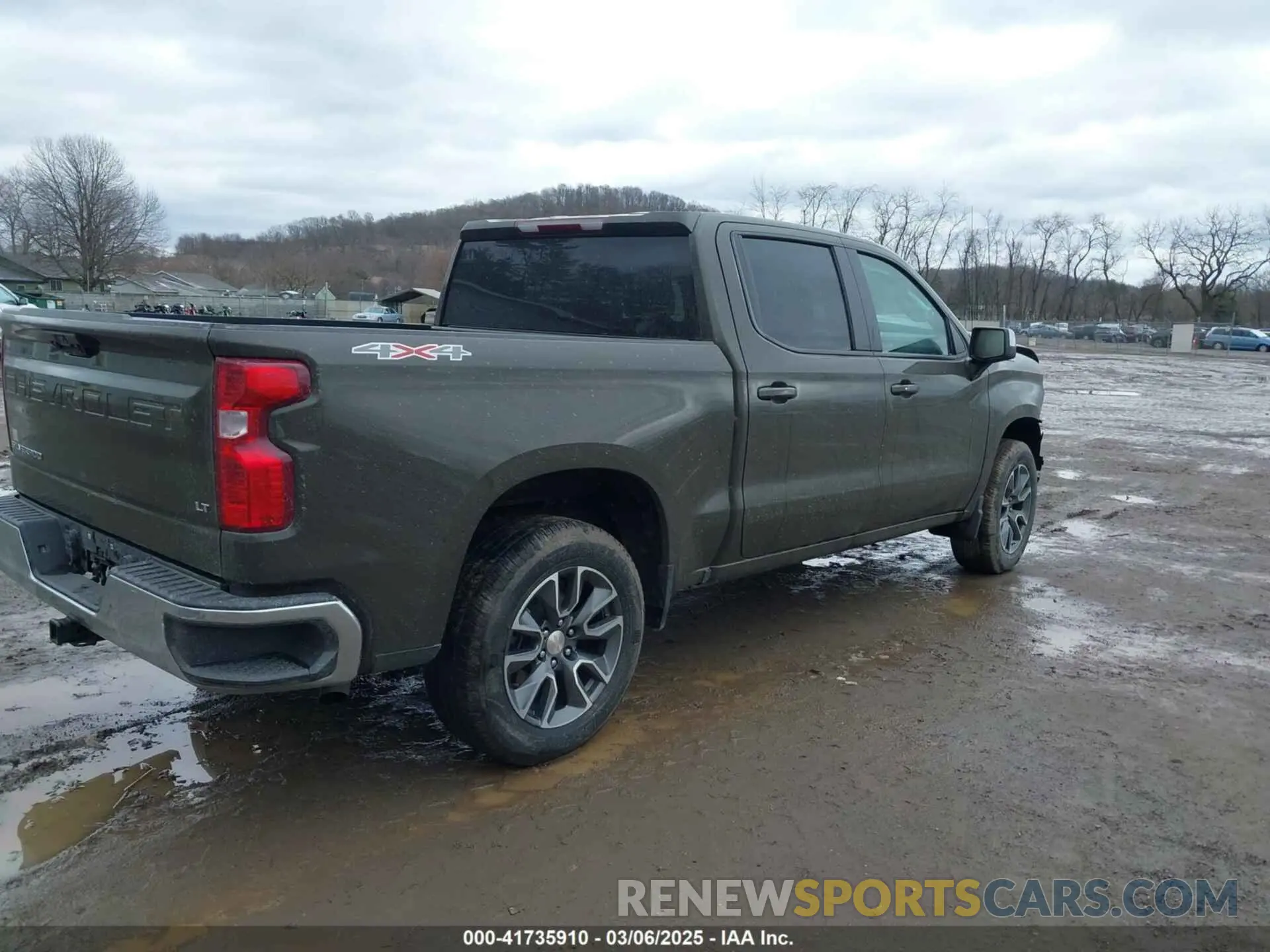 4 Photograph of a damaged car 1GCPDKEK6PZ166666 CHEVROLET SILVERADO 1500 2023