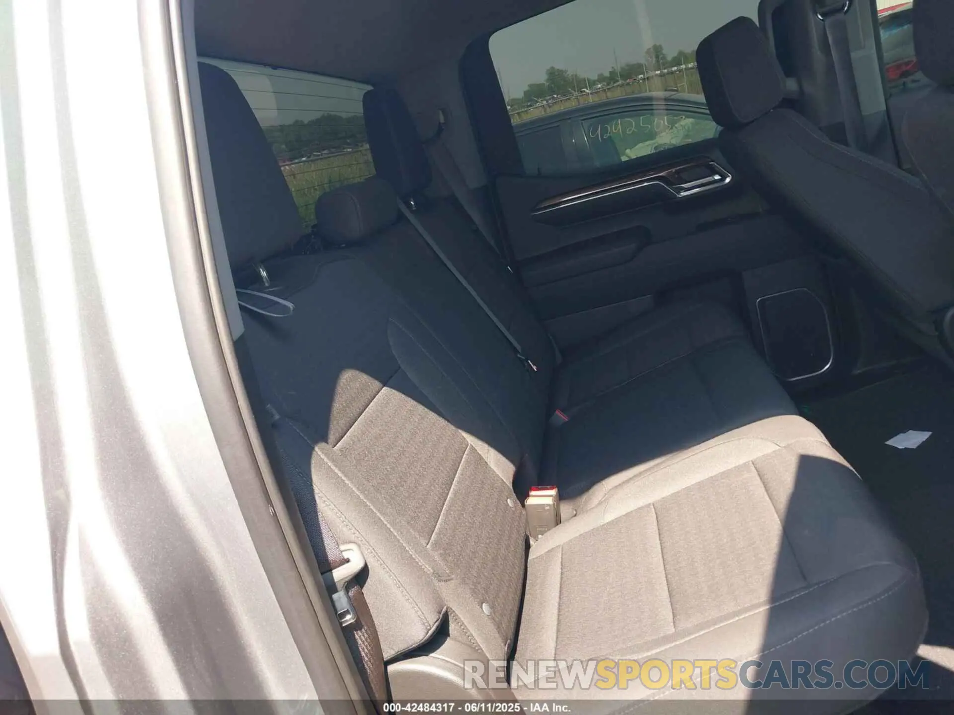 8 Photograph of a damaged car 1GCPDKEKXPZ154455 CHEVROLET SILVERADO 1500 2023