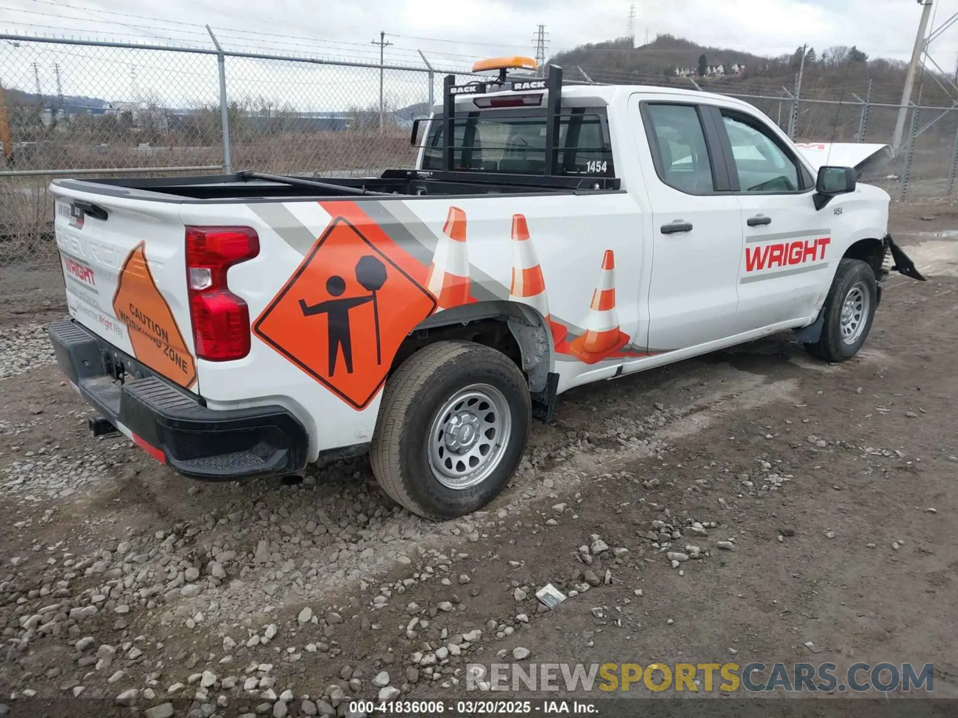 4 Photograph of a damaged car 1GCRAAEK2PZ120165 CHEVROLET SILVERADO 1500 2023