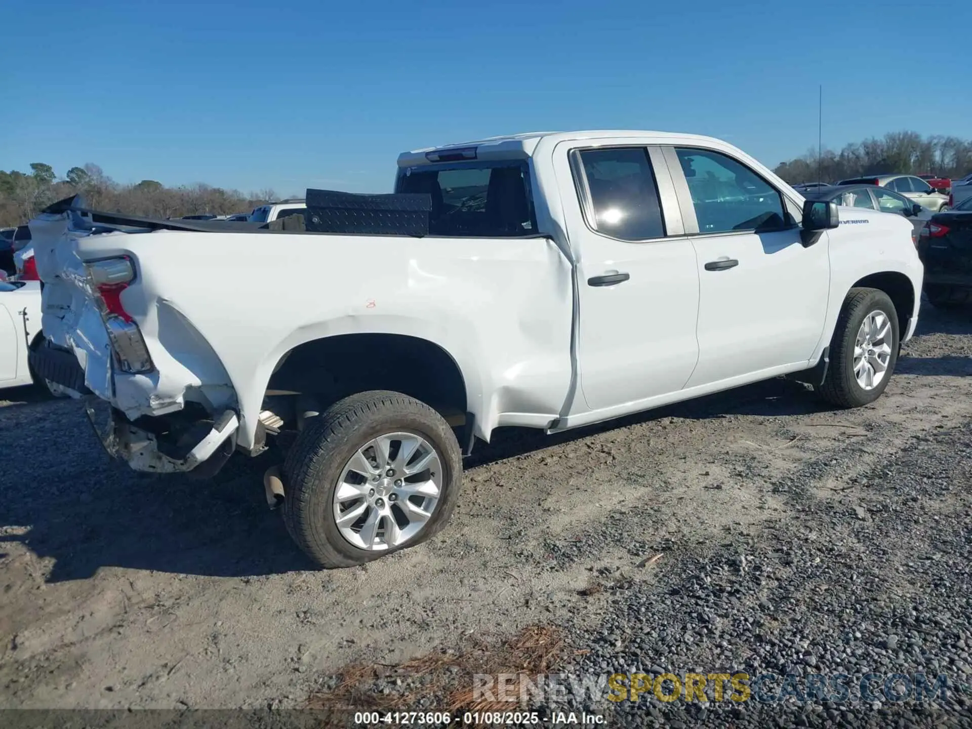 4 Photograph of a damaged car 1GCRABEK7PZ262632 CHEVROLET SILVERADO 1500 2023