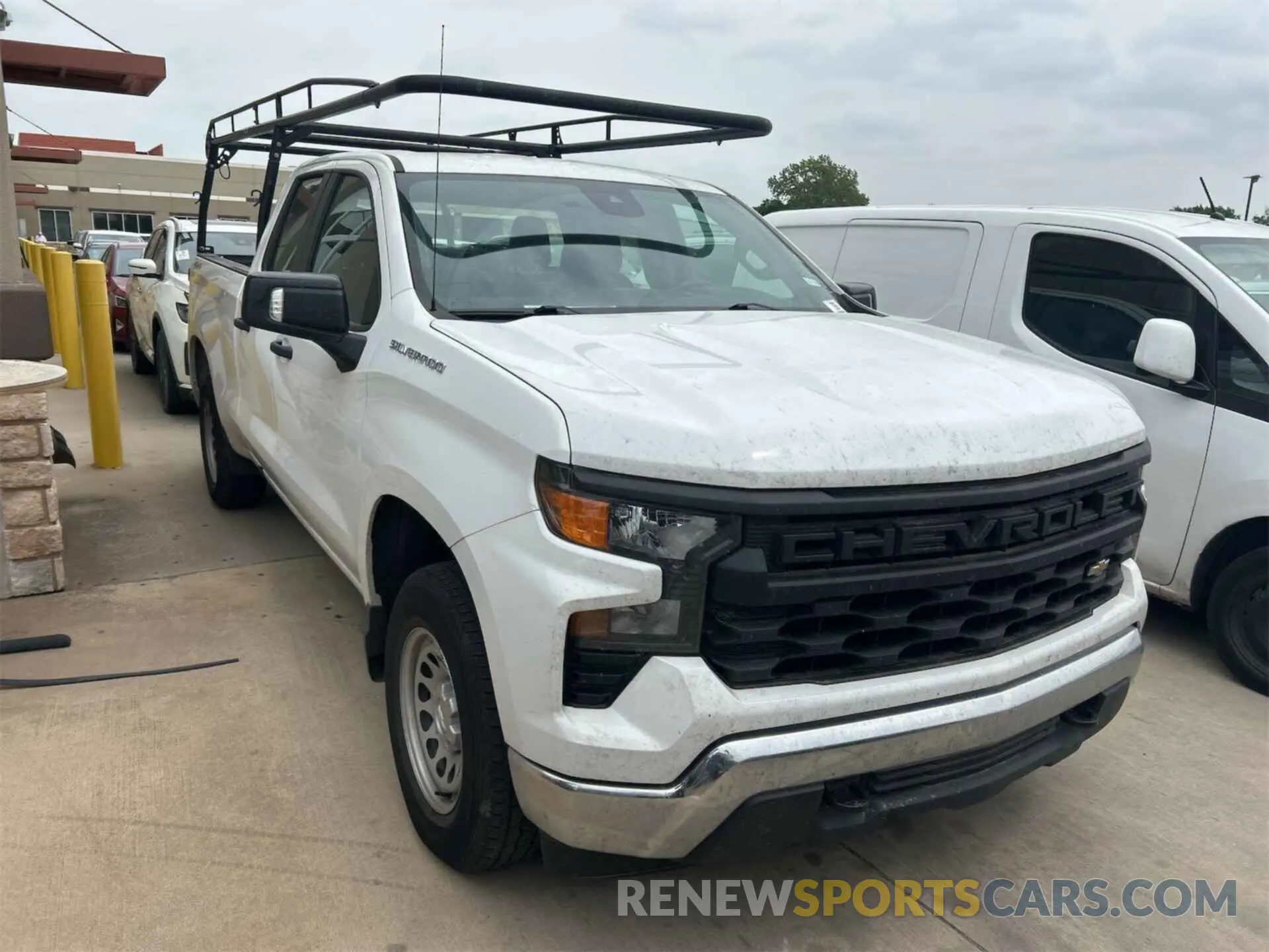 5 Photograph of a damaged car 1GCRDAED0PZ149107 CHEVROLET SILVERADO 1500 2023