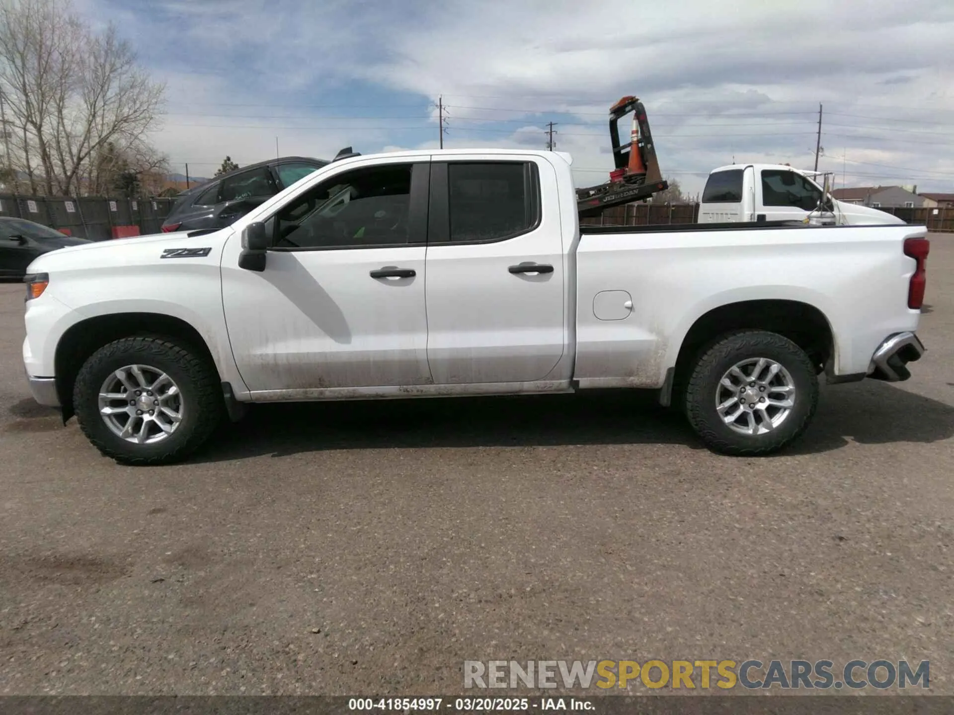 14 Photograph of a damaged car 1GCRDAED9PZ297966 CHEVROLET SILVERADO 1500 2023