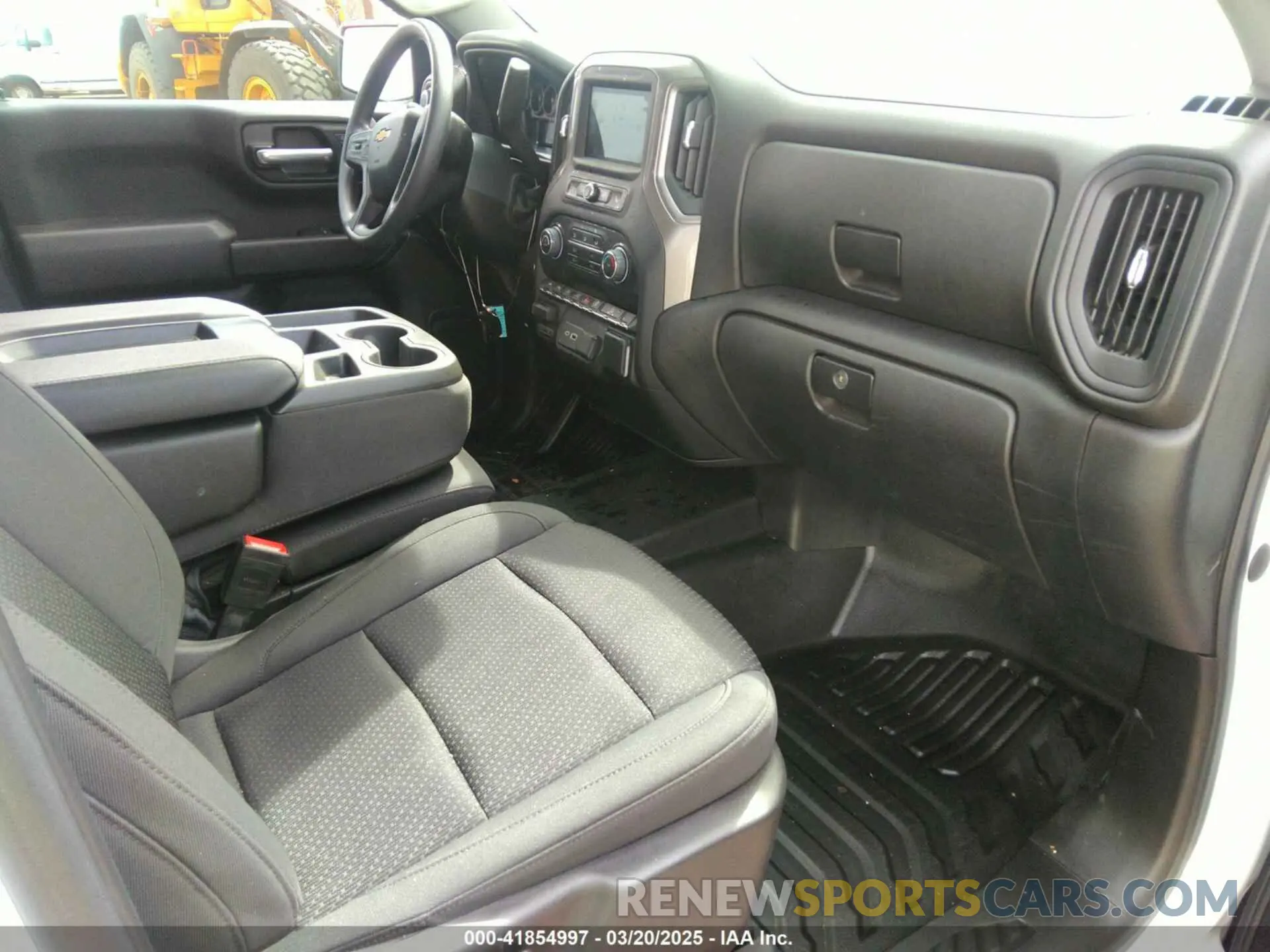 5 Photograph of a damaged car 1GCRDAED9PZ297966 CHEVROLET SILVERADO 1500 2023