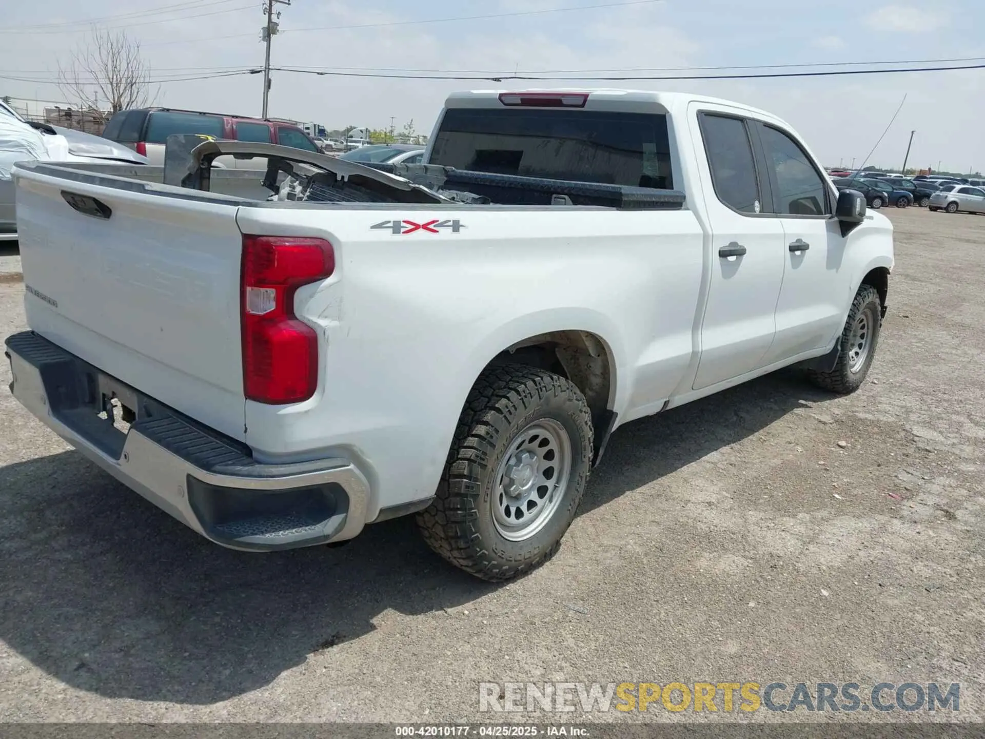 4 Photograph of a damaged car 1GCRDAEK6PZ154228 CHEVROLET SILVERADO 1500 2023