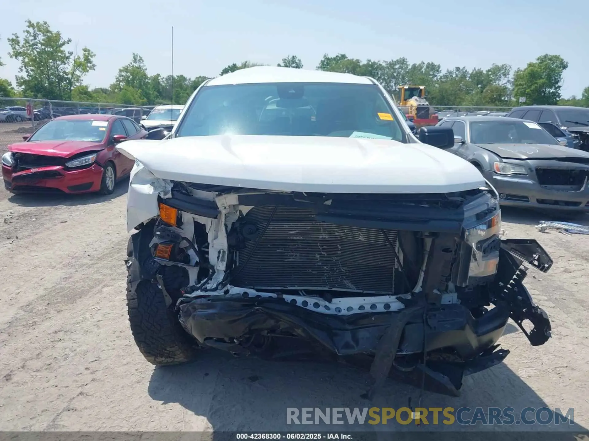 13 Photograph of a damaged car 1GCUDAED4PZ181553 CHEVROLET SILVERADO 1500 2023