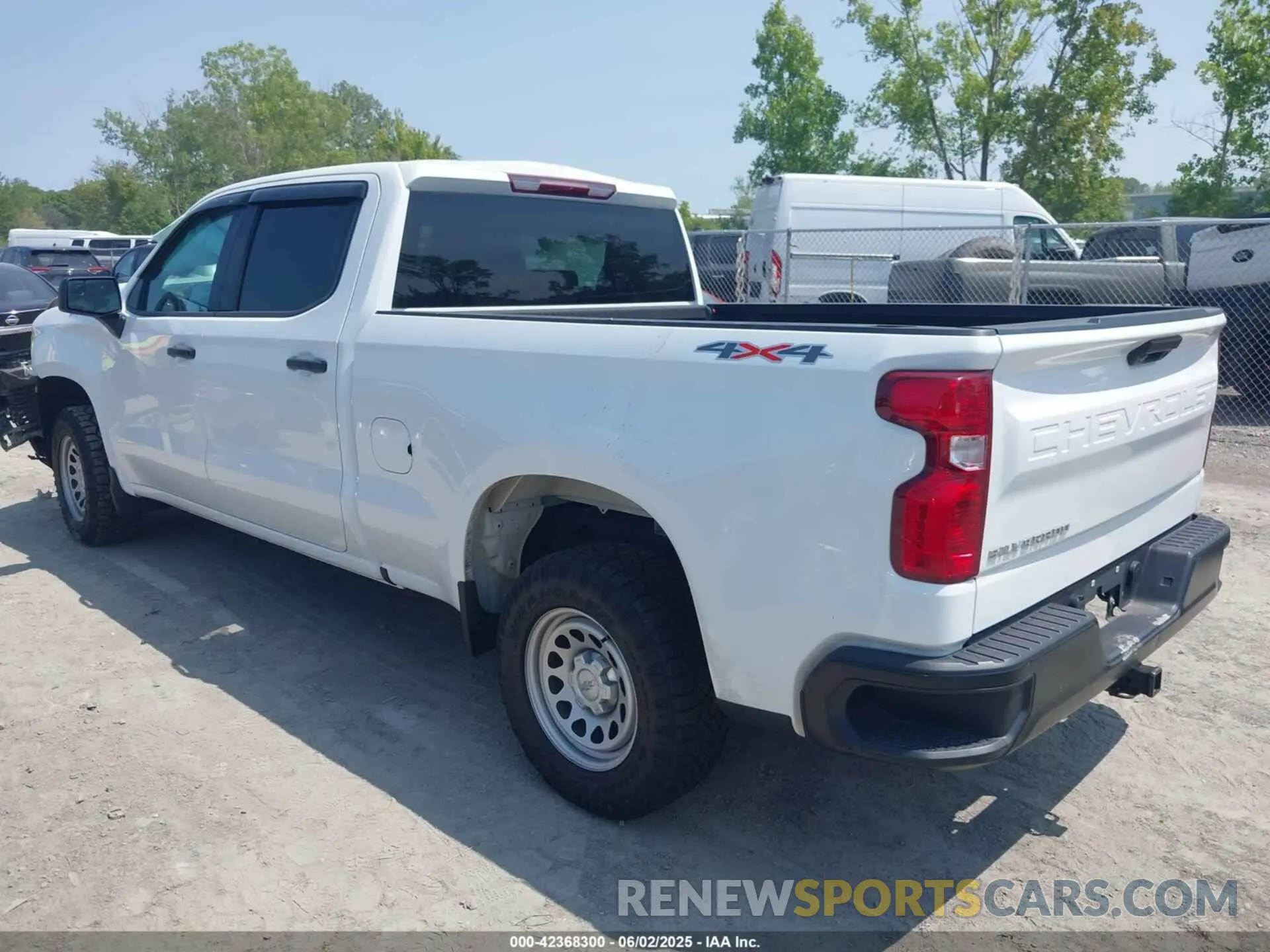 3 Photograph of a damaged car 1GCUDAED4PZ181553 CHEVROLET SILVERADO 1500 2023