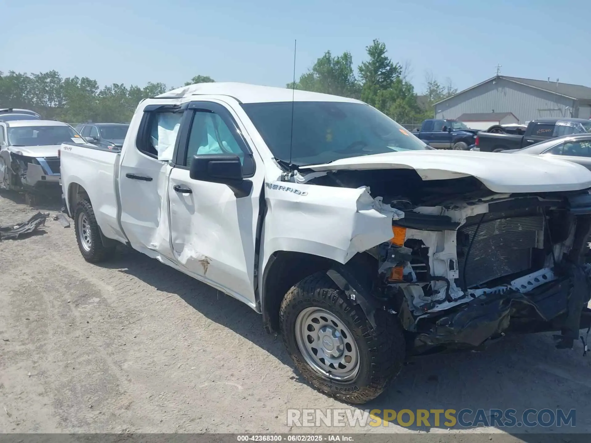 6 Photograph of a damaged car 1GCUDAED4PZ181553 CHEVROLET SILVERADO 1500 2023