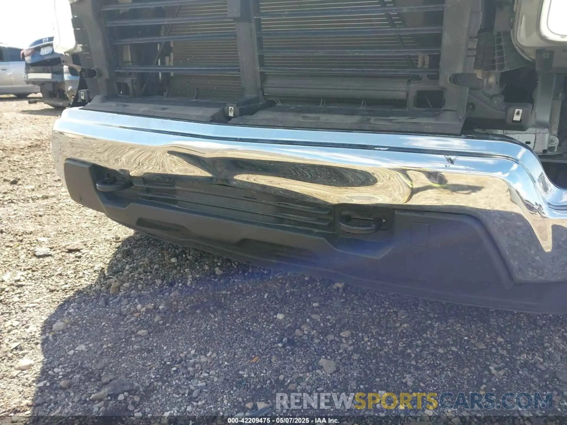 19 Photograph of a damaged car 1GCUDDED4PZ315933 CHEVROLET SILVERADO 1500 2023