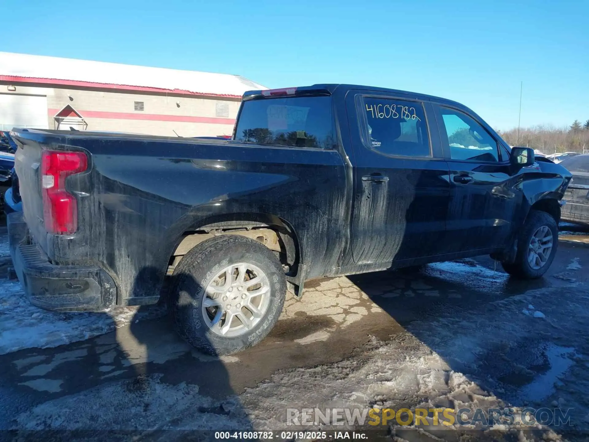 13 Photograph of a damaged car 1GCUDEE81PZ123622 CHEVROLET SILVERADO 1500 2023