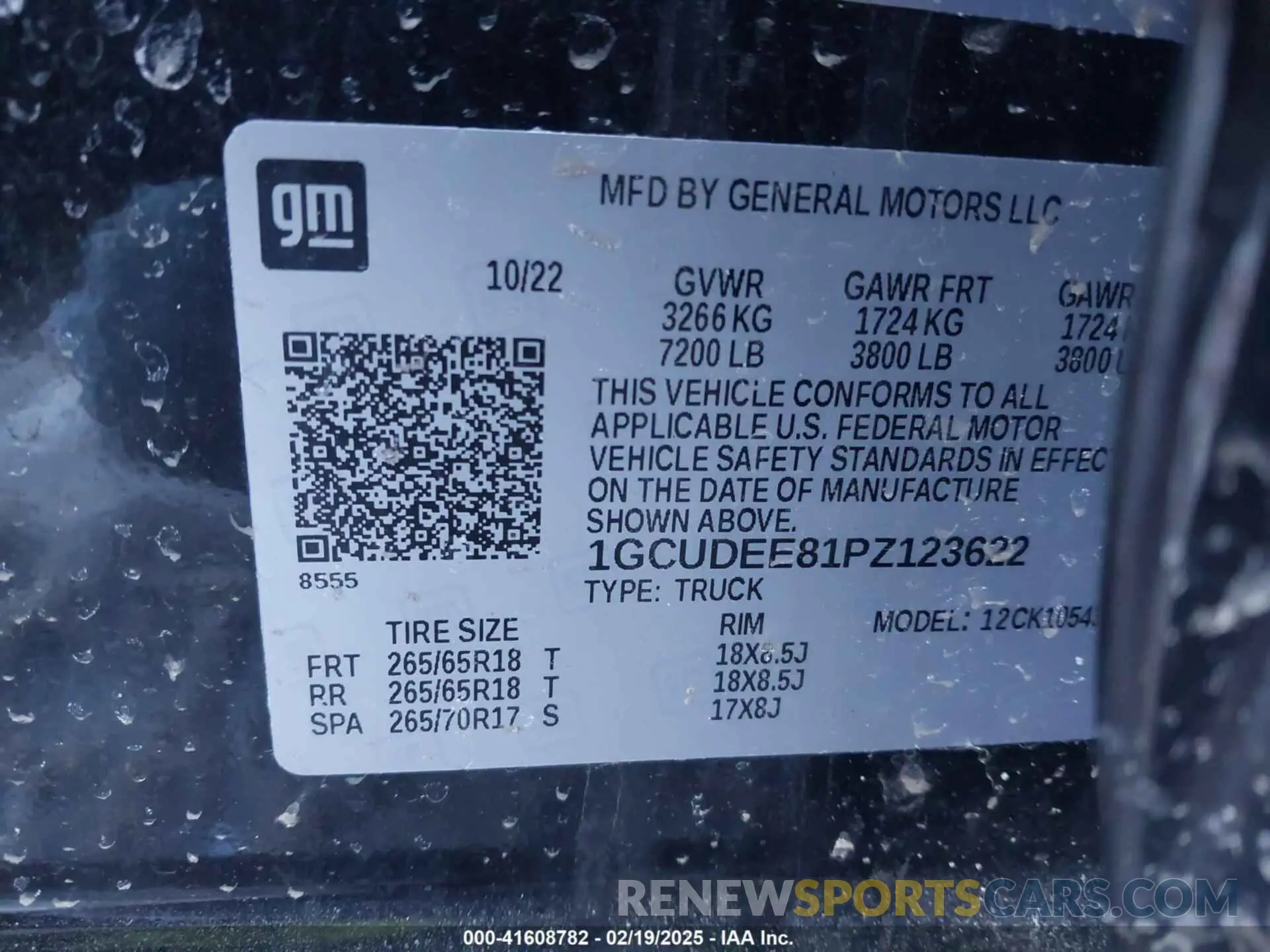 9 Photograph of a damaged car 1GCUDEE81PZ123622 CHEVROLET SILVERADO 1500 2023