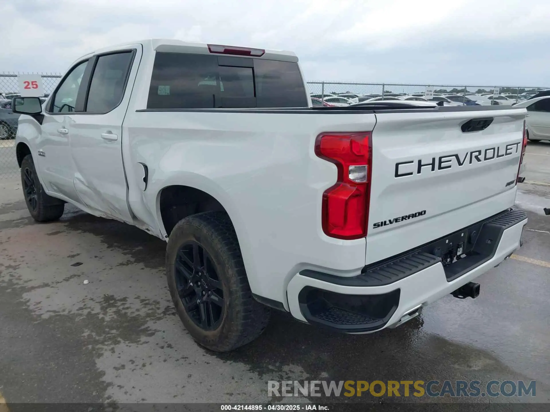 3 Photograph of a damaged car 1GCUDEE84PZ185368 CHEVROLET SILVERADO 1500 2023