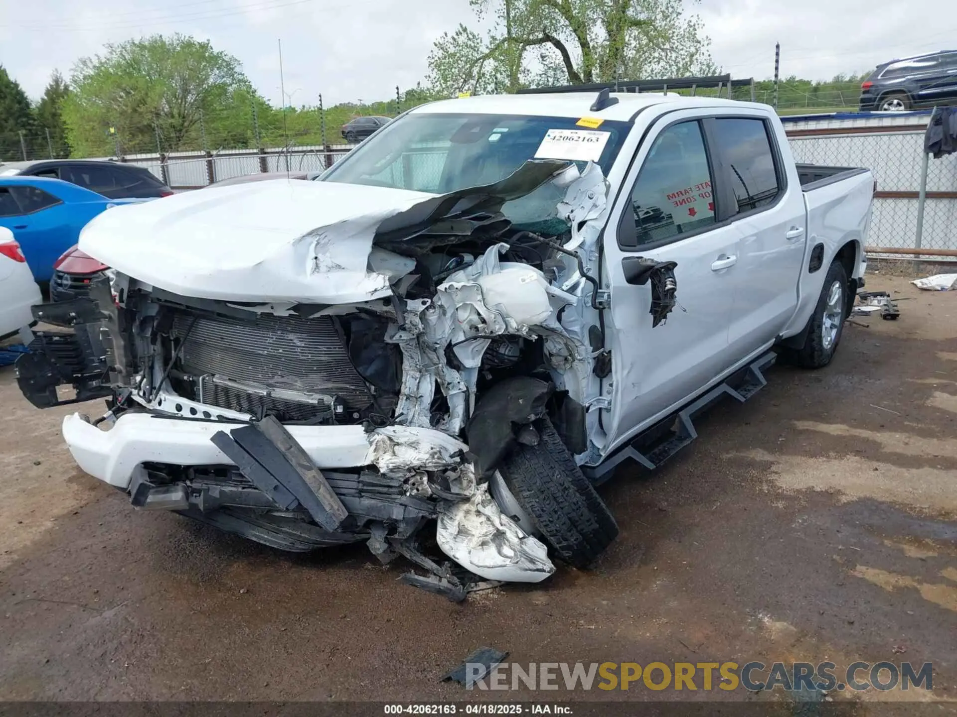 2 Photograph of a damaged car 1GCUDEE84PZ204646 CHEVROLET SILVERADO 1500 2023