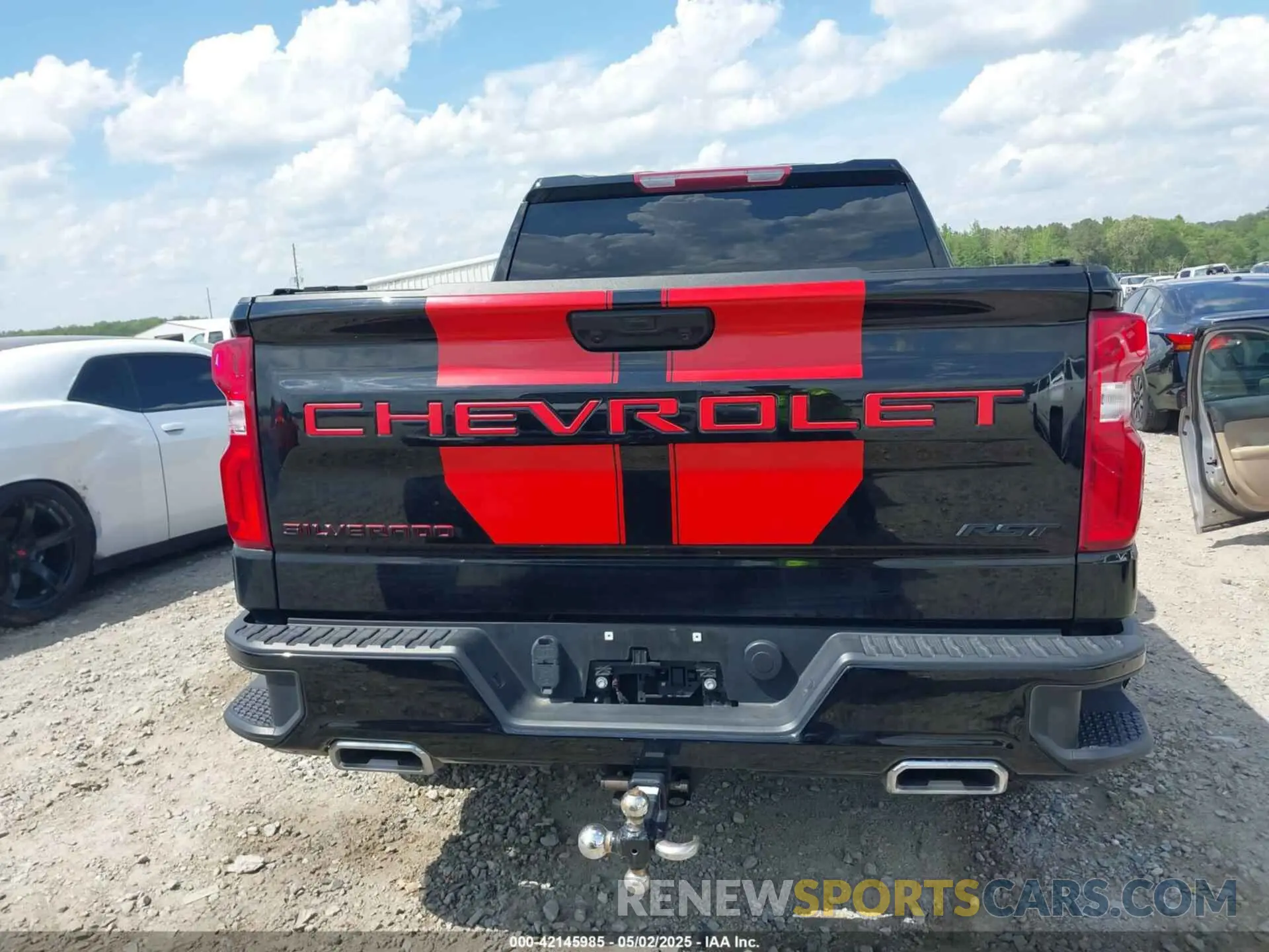 16 Photograph of a damaged car 1GCUDEE88PZ143768 CHEVROLET SILVERADO 1500 2023