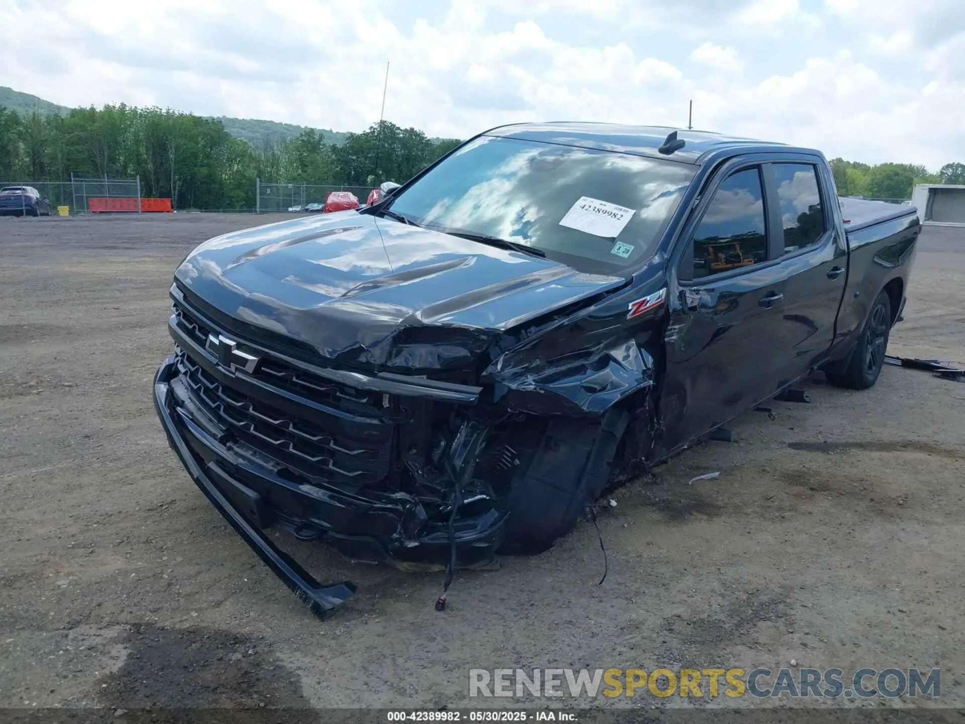 2 Photograph of a damaged car 1GCUDEED8PZ301992 CHEVROLET SILVERADO 1500 2023