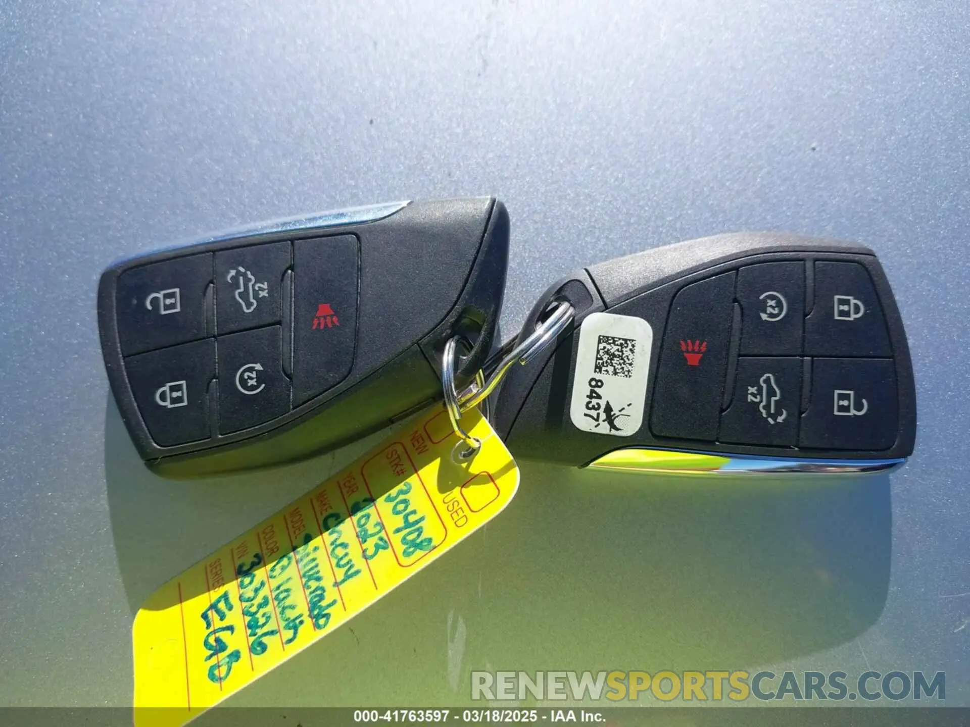 11 Photograph of a damaged car 1GCUDEEL4PZ303326 CHEVROLET SILVERADO 1500 2023