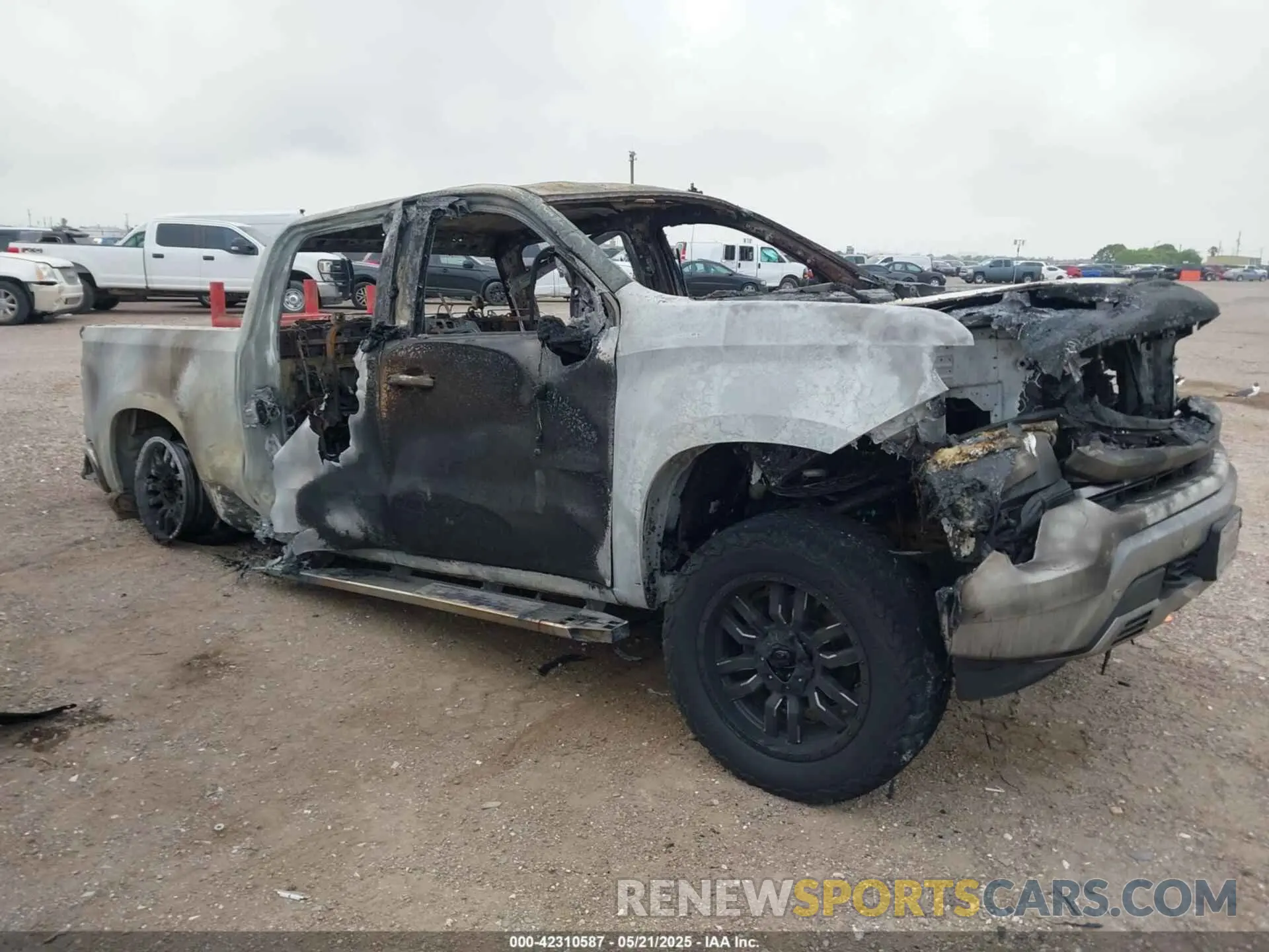 1 Photograph of a damaged car 1GCUDGE82PZ228598 CHEVROLET SILVERADO 1500 2023