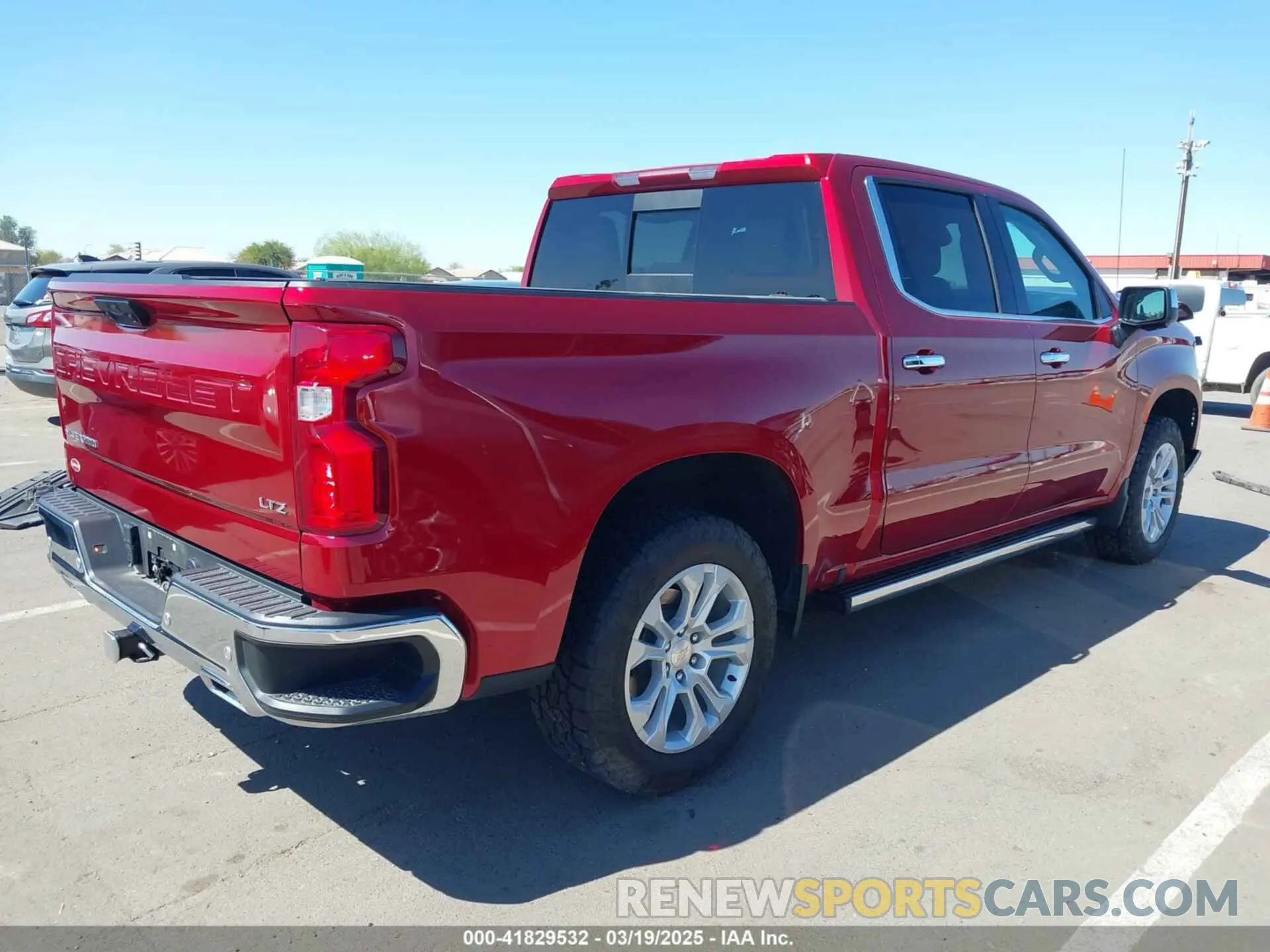 4 Photograph of a damaged car 1GCUDGE85PZ190638 CHEVROLET SILVERADO 1500 2023