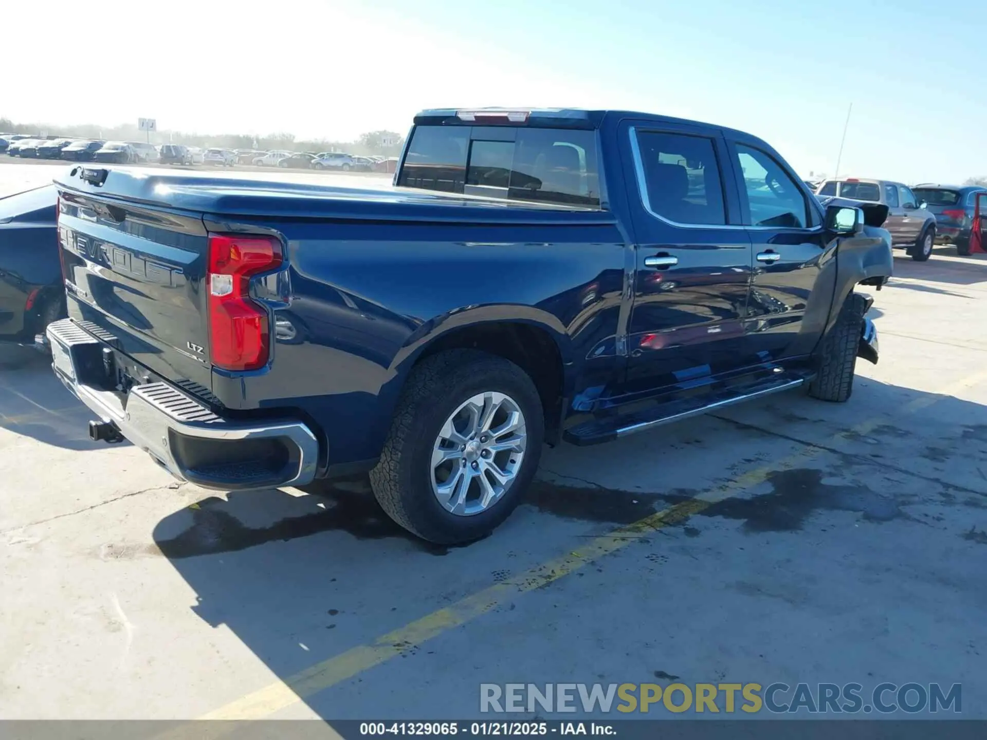 4 Photograph of a damaged car 1GCUDGE8XPZ241924 CHEVROLET SILVERADO 1500 2023