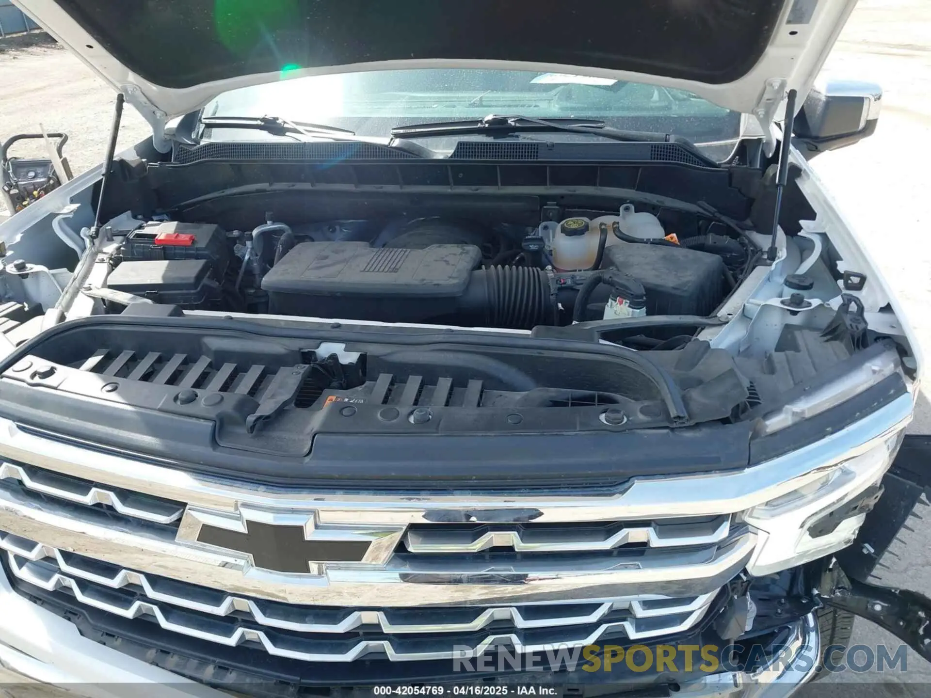 10 Photograph of a damaged car 1GCUDGEDXPZ127242 CHEVROLET SILVERADO 1500 2023