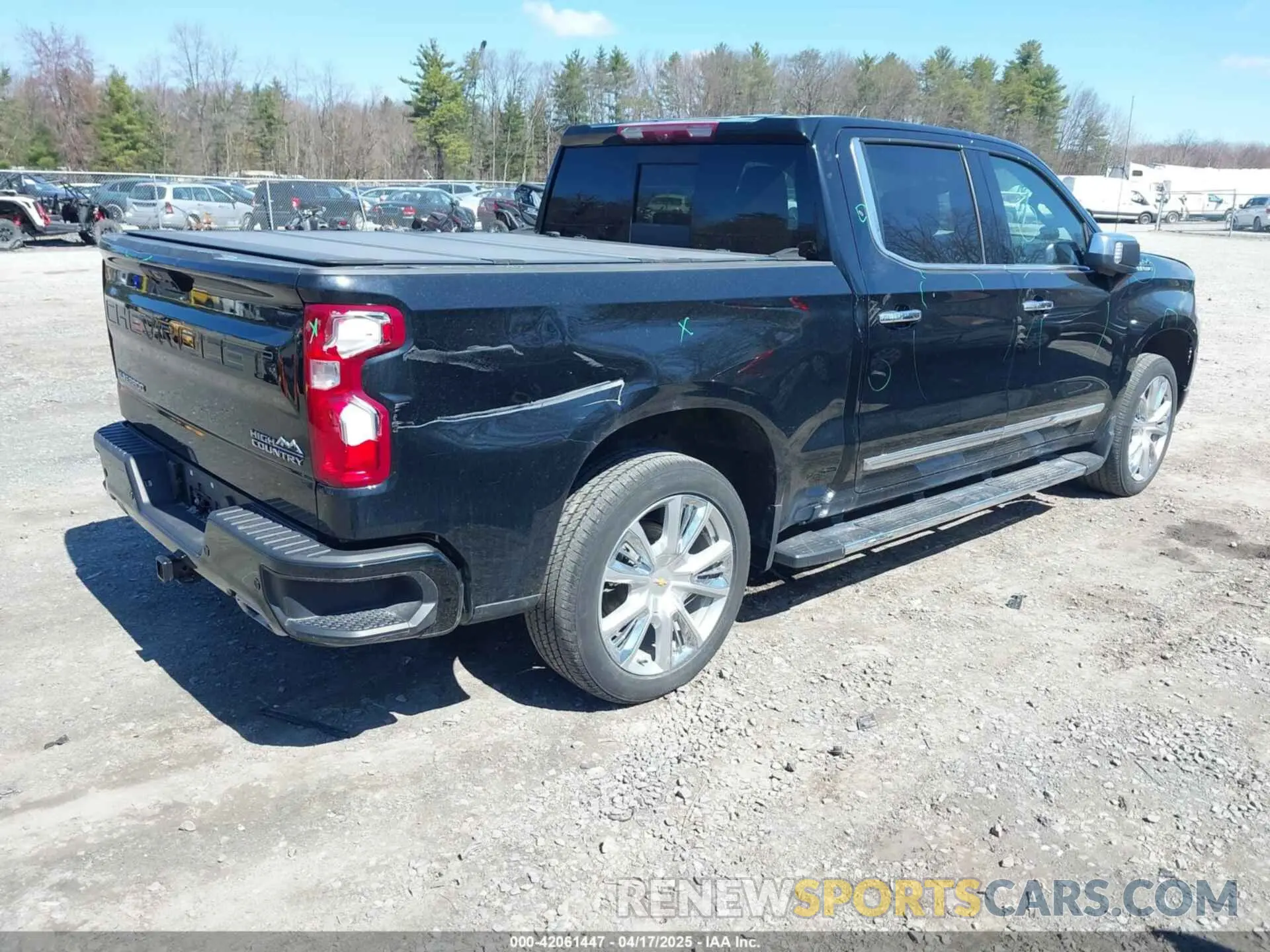 4 Photograph of a damaged car 1GCUDJE82PZ244782 CHEVROLET SILVERADO 1500 2023