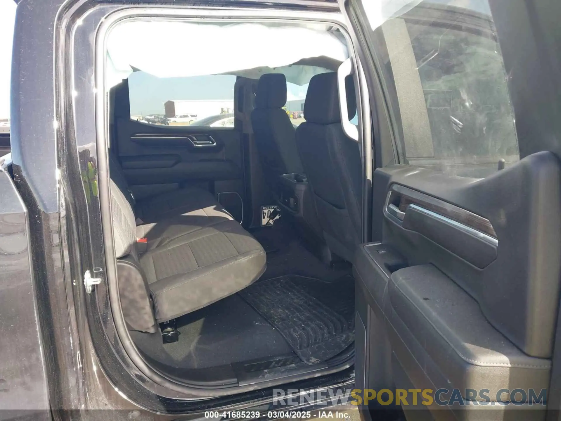 8 Photograph of a damaged car 2GCPADED6P1128112 CHEVROLET SILVERADO 1500 2023