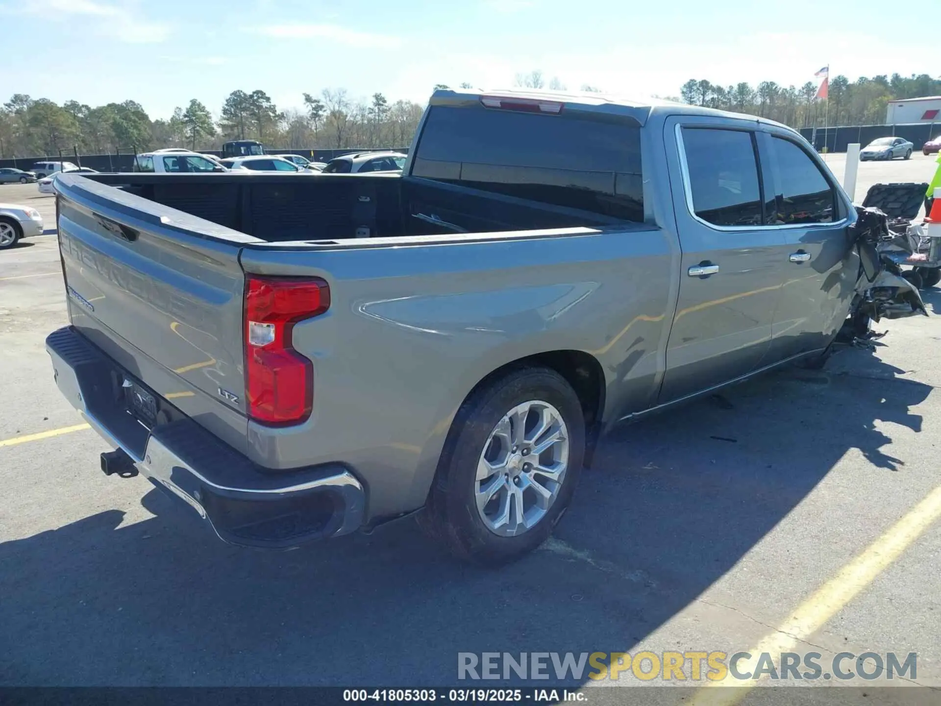 4 Photograph of a damaged car 2GCPAEEDXP1111528 CHEVROLET SILVERADO 1500 2023