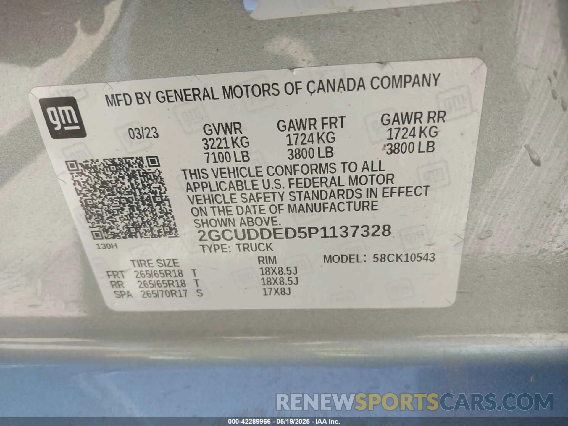 9 Photograph of a damaged car 2GCUDDED5P1137328 CHEVROLET SILVERADO 1500 2023