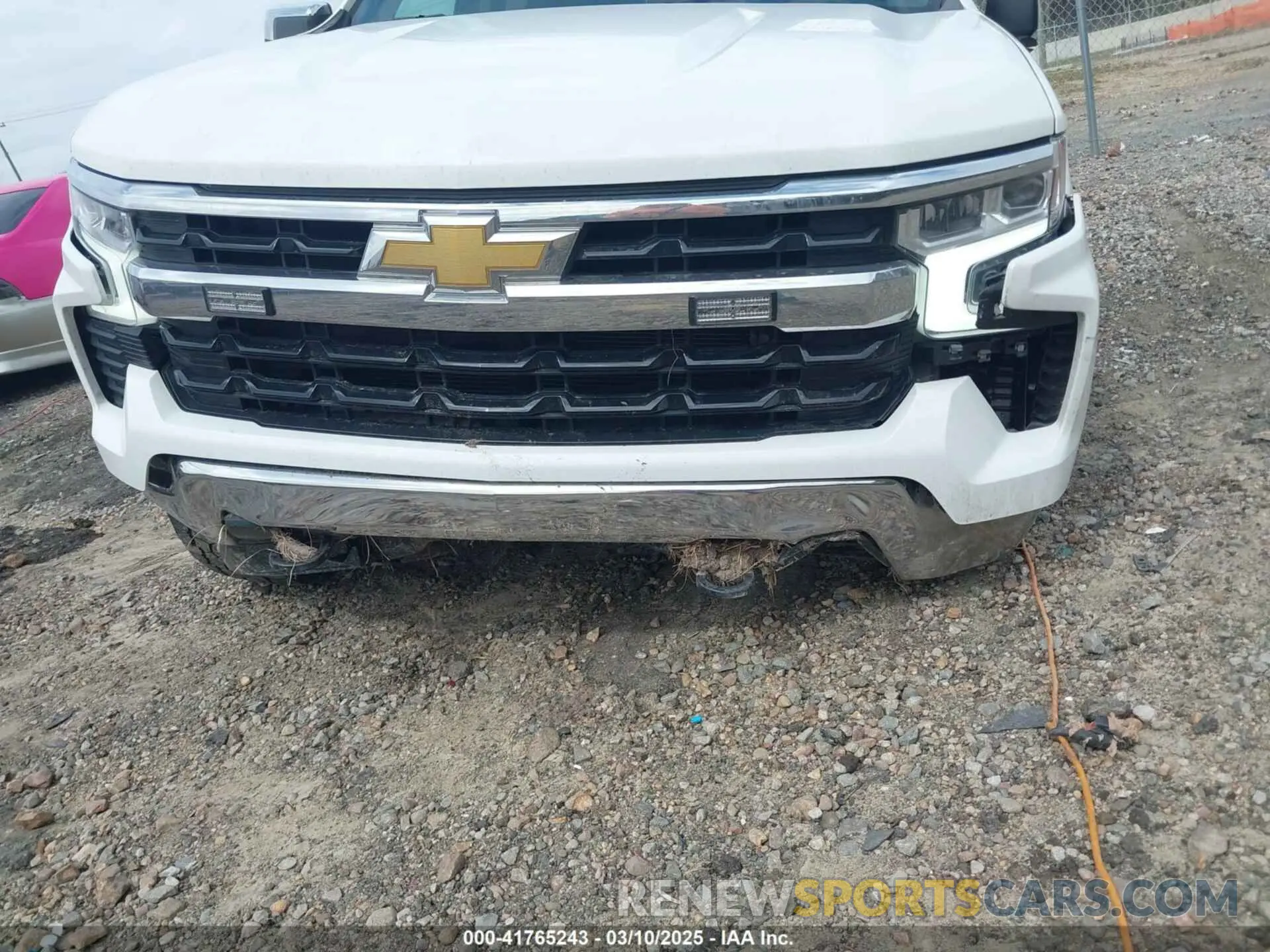 6 Photograph of a damaged car 2GCUDDED6P1124927 CHEVROLET SILVERADO 1500 2023