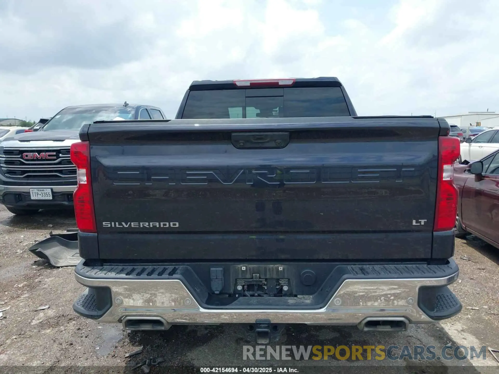 15 Photograph of a damaged car 2GCUDDED8P1140935 CHEVROLET SILVERADO 1500 2023