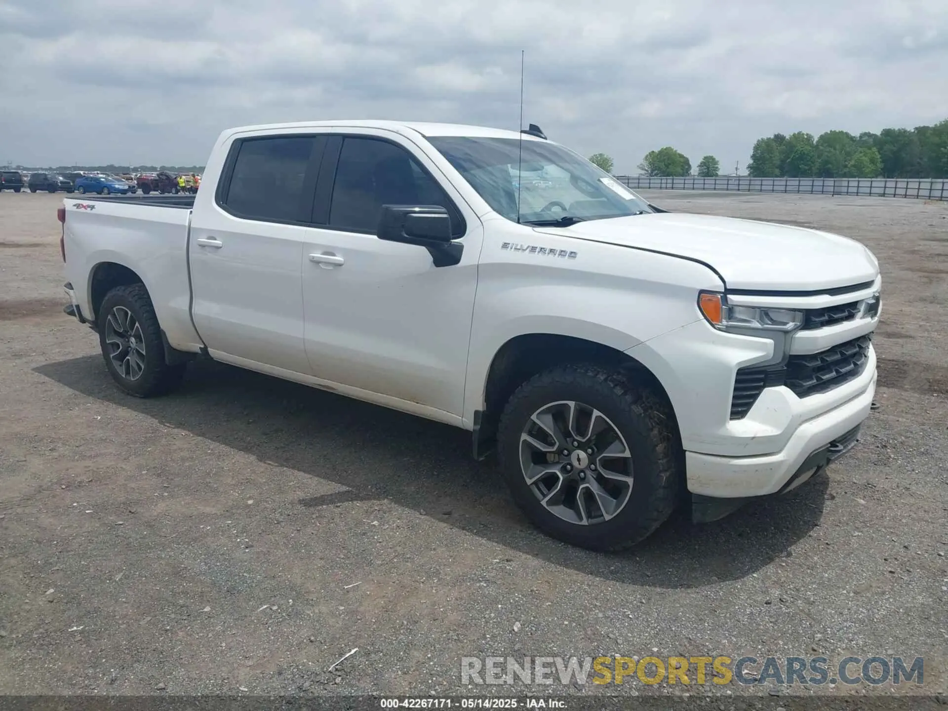1 Photograph of a damaged car 2GCUDEED0P1142975 CHEVROLET SILVERADO 1500 2023