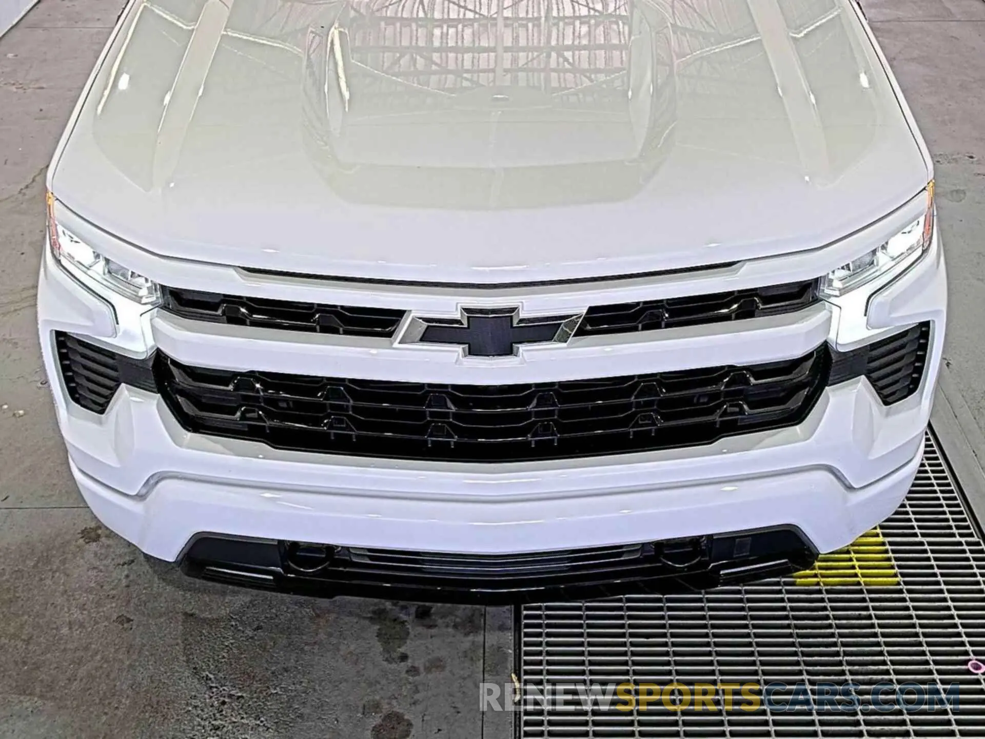 26 Photograph of a damaged car 2GCUDEED2P1153640 CHEVROLET SILVERADO 1500 2023