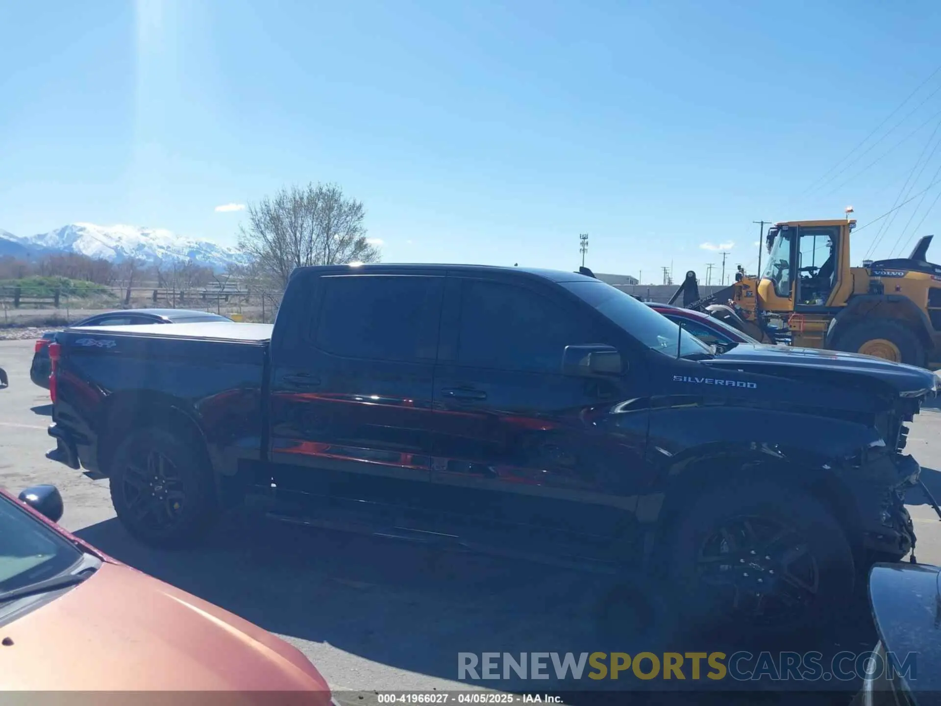 14 Photograph of a damaged car 2GCUDEED3P1129833 CHEVROLET SILVERADO 1500 2023