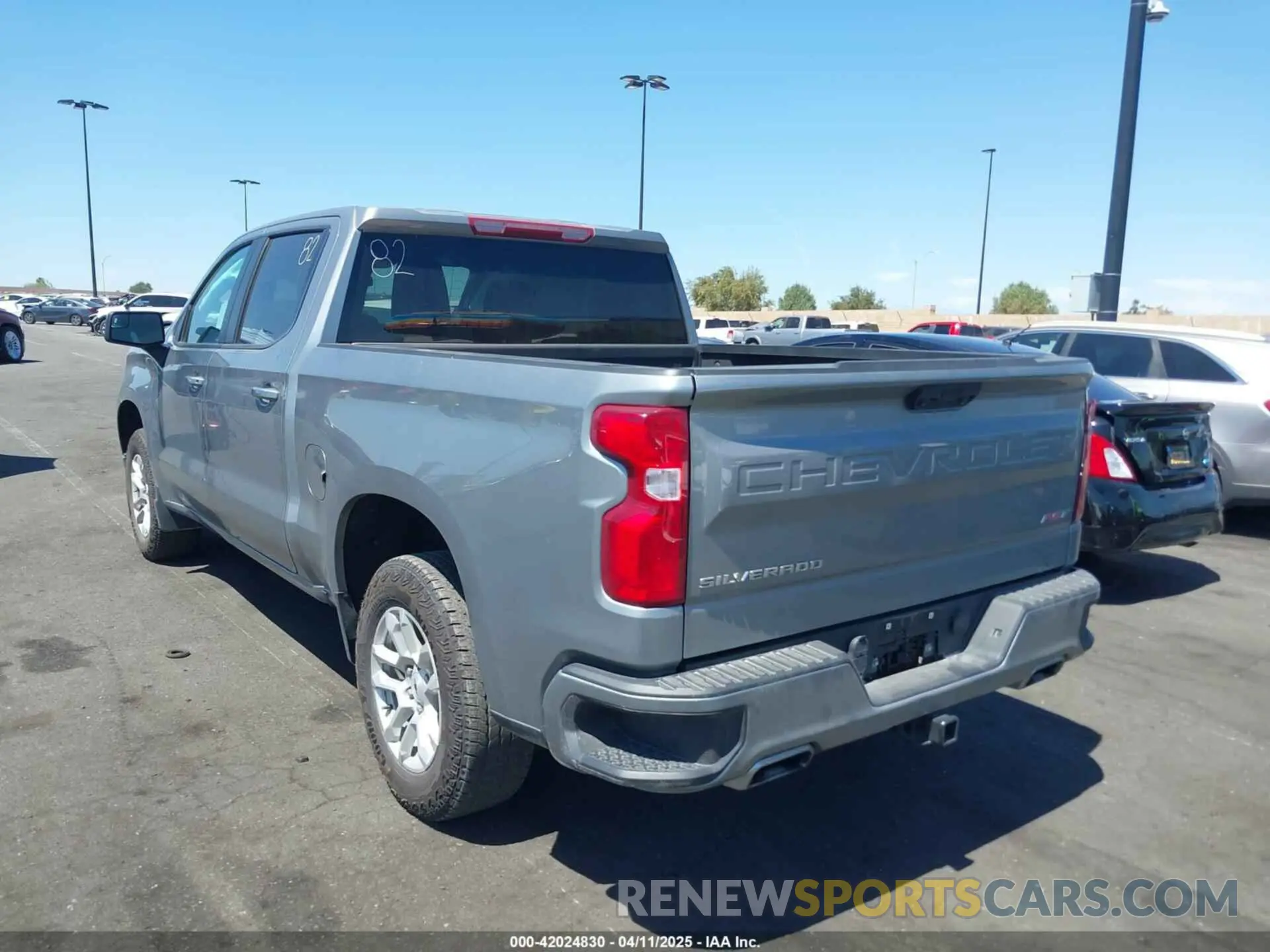 15 Photograph of a damaged car 2GCUDEED8P1136793 CHEVROLET SILVERADO 1500 2023