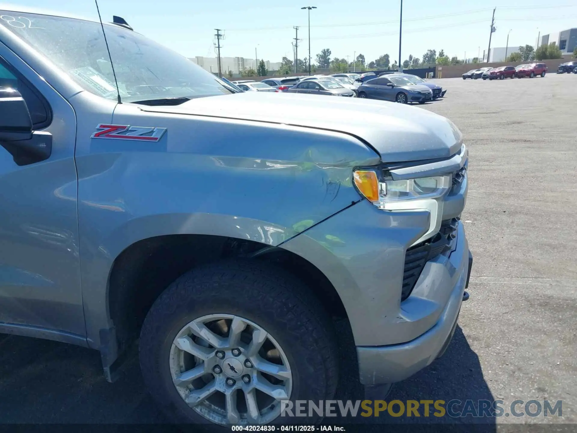18 Photograph of a damaged car 2GCUDEED8P1136793 CHEVROLET SILVERADO 1500 2023