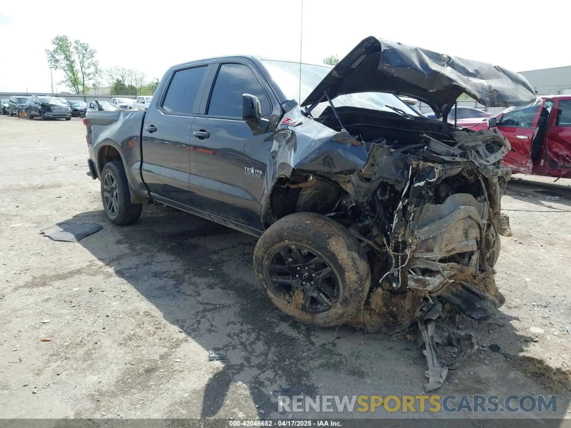 1 Photograph of a damaged car 2GCUDEEDXP1151506 CHEVROLET SILVERADO 1500 2023
