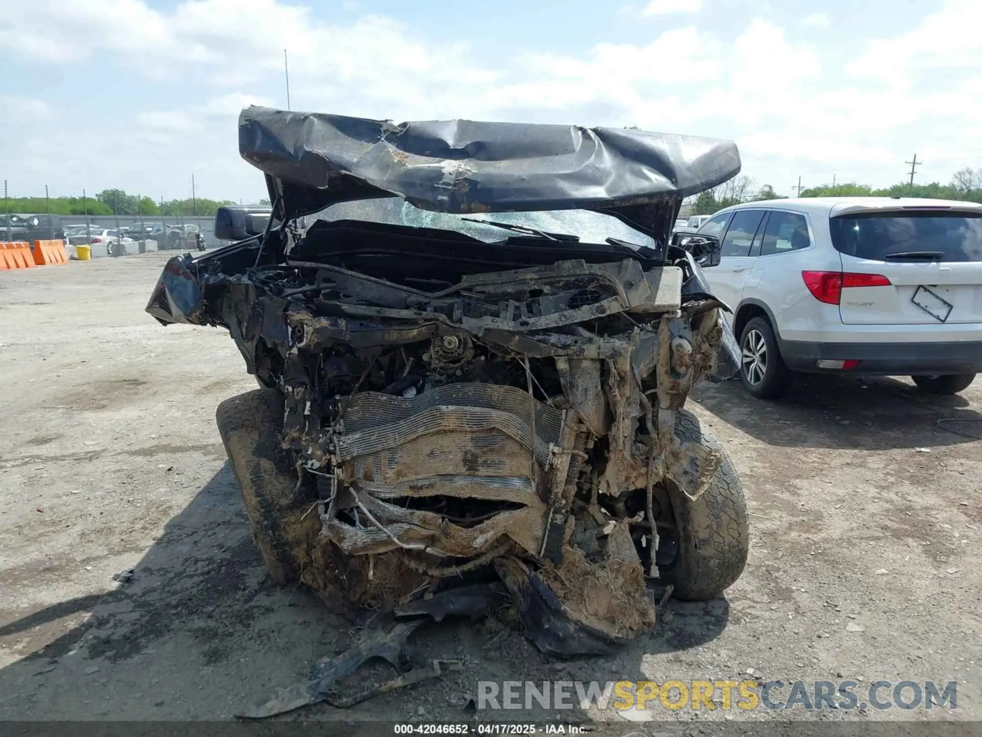 13 Photograph of a damaged car 2GCUDEEDXP1151506 CHEVROLET SILVERADO 1500 2023