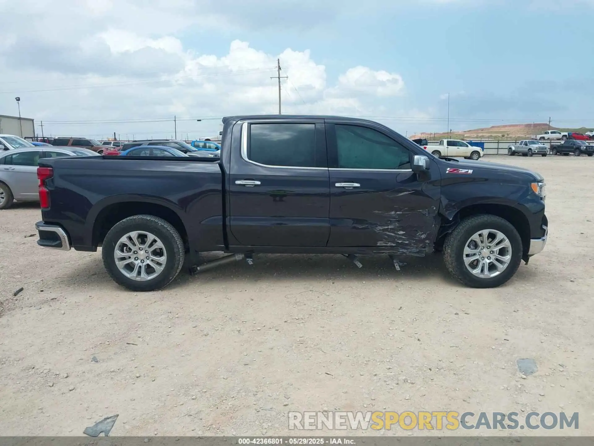13 Photograph of a damaged car 2GCUDGED2P1104157 CHEVROLET SILVERADO 1500 2023