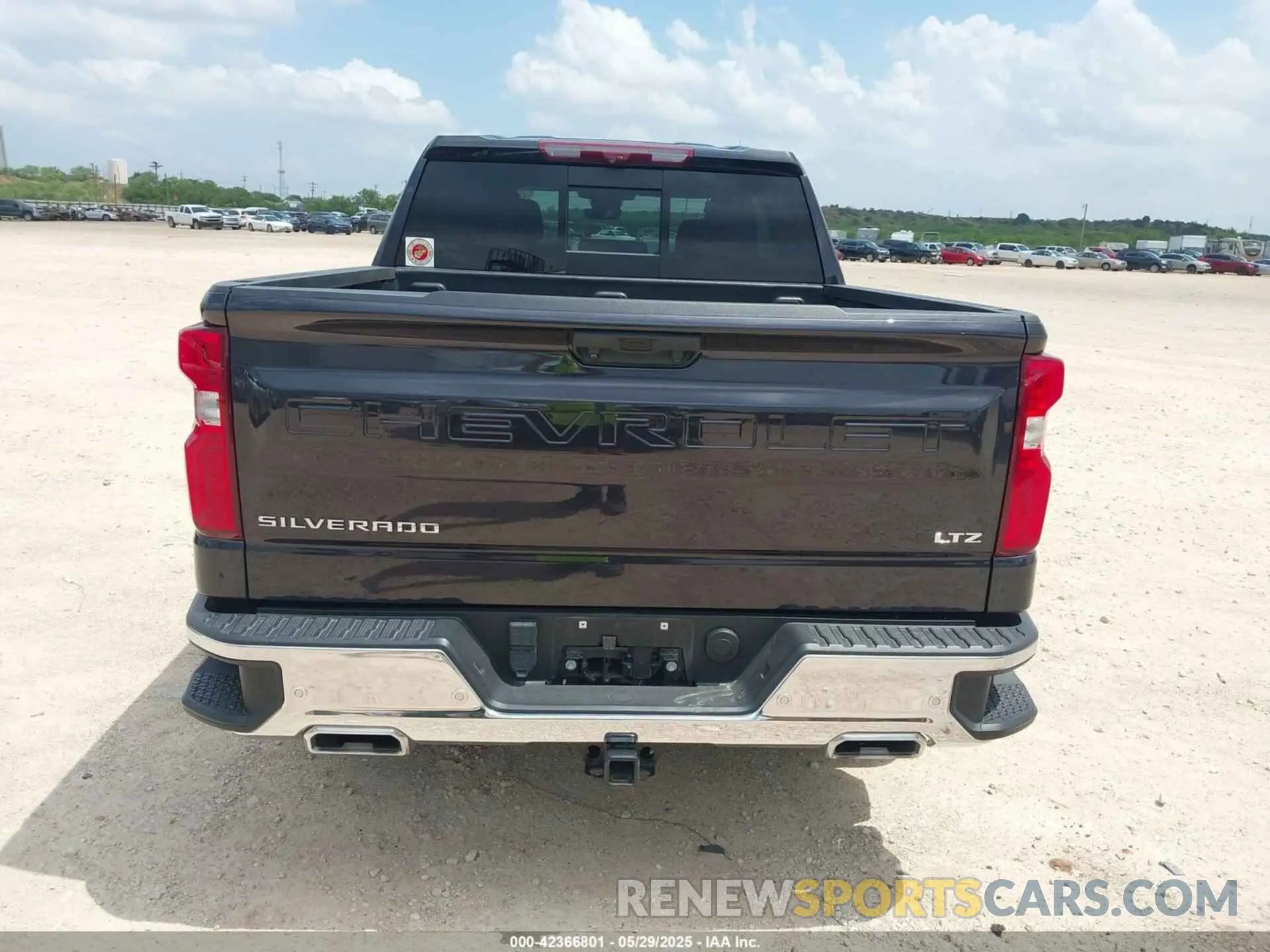 16 Photograph of a damaged car 2GCUDGED2P1104157 CHEVROLET SILVERADO 1500 2023