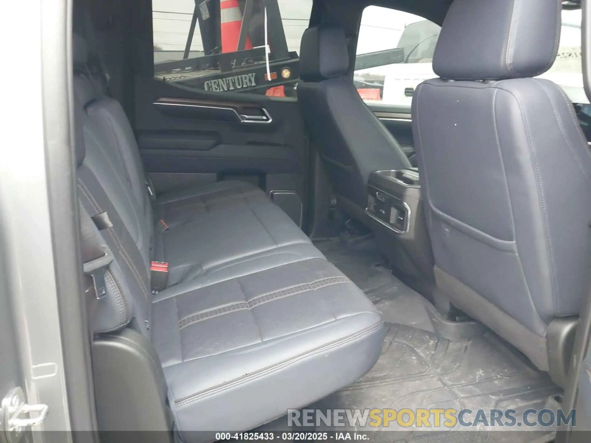 8 Photograph of a damaged car 2GCUDJED4P1138517 CHEVROLET SILVERADO 1500 2023