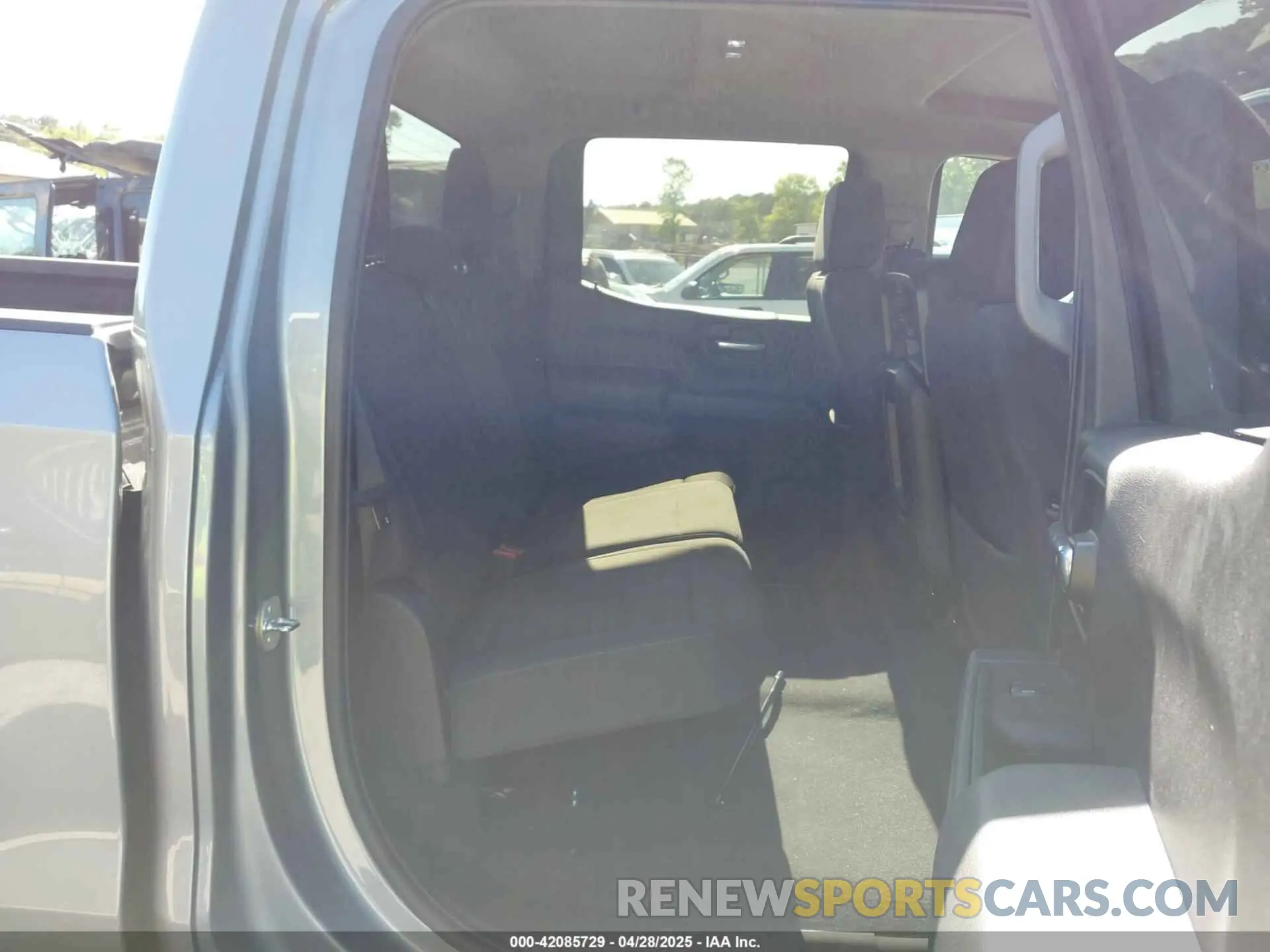 8 Photograph of a damaged car 3GCPABEK5PG153934 CHEVROLET SILVERADO 1500 2023