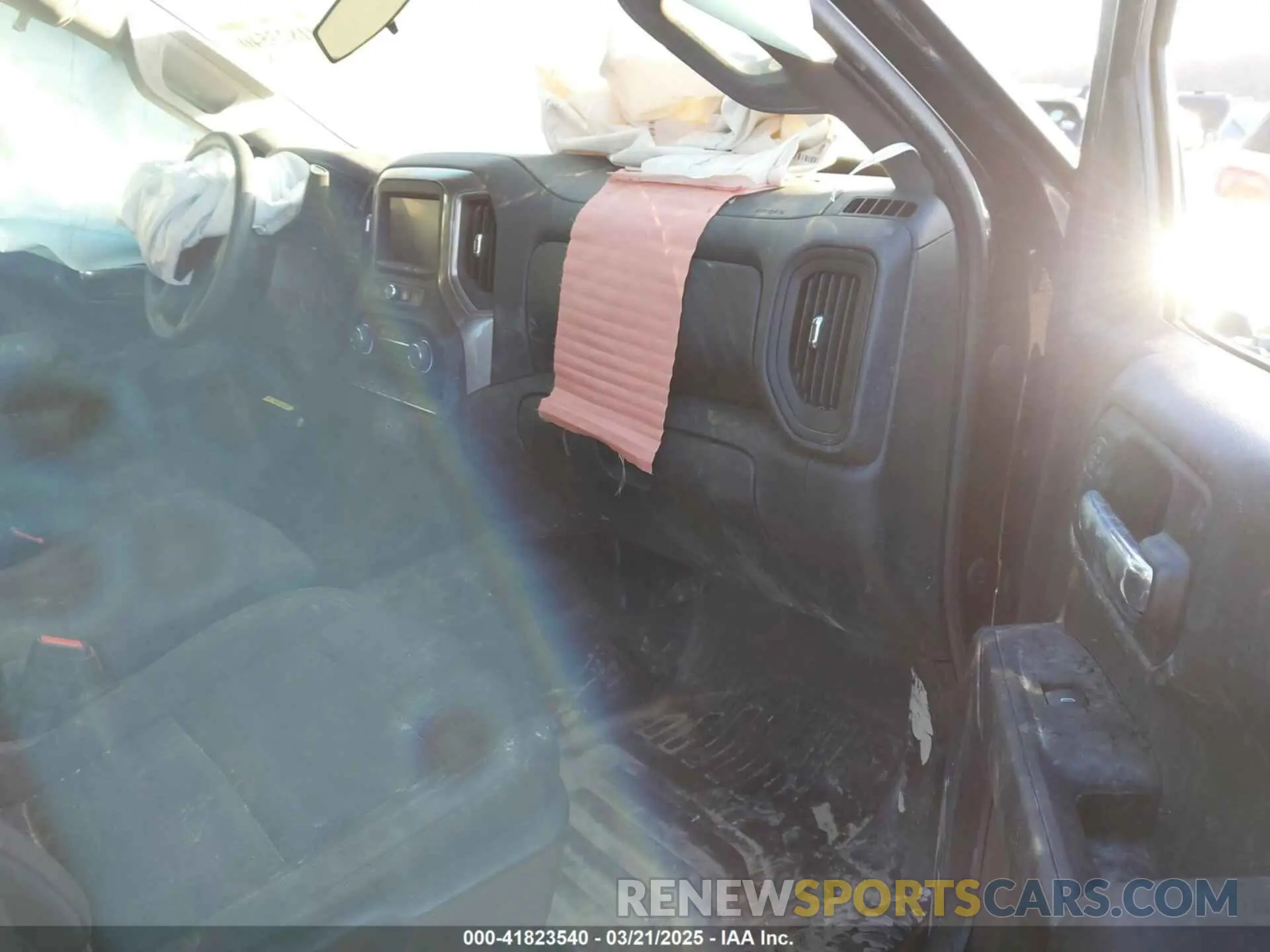 5 Photograph of a damaged car 3GCPDAEK5PG102600 CHEVROLET SILVERADO 1500 2023