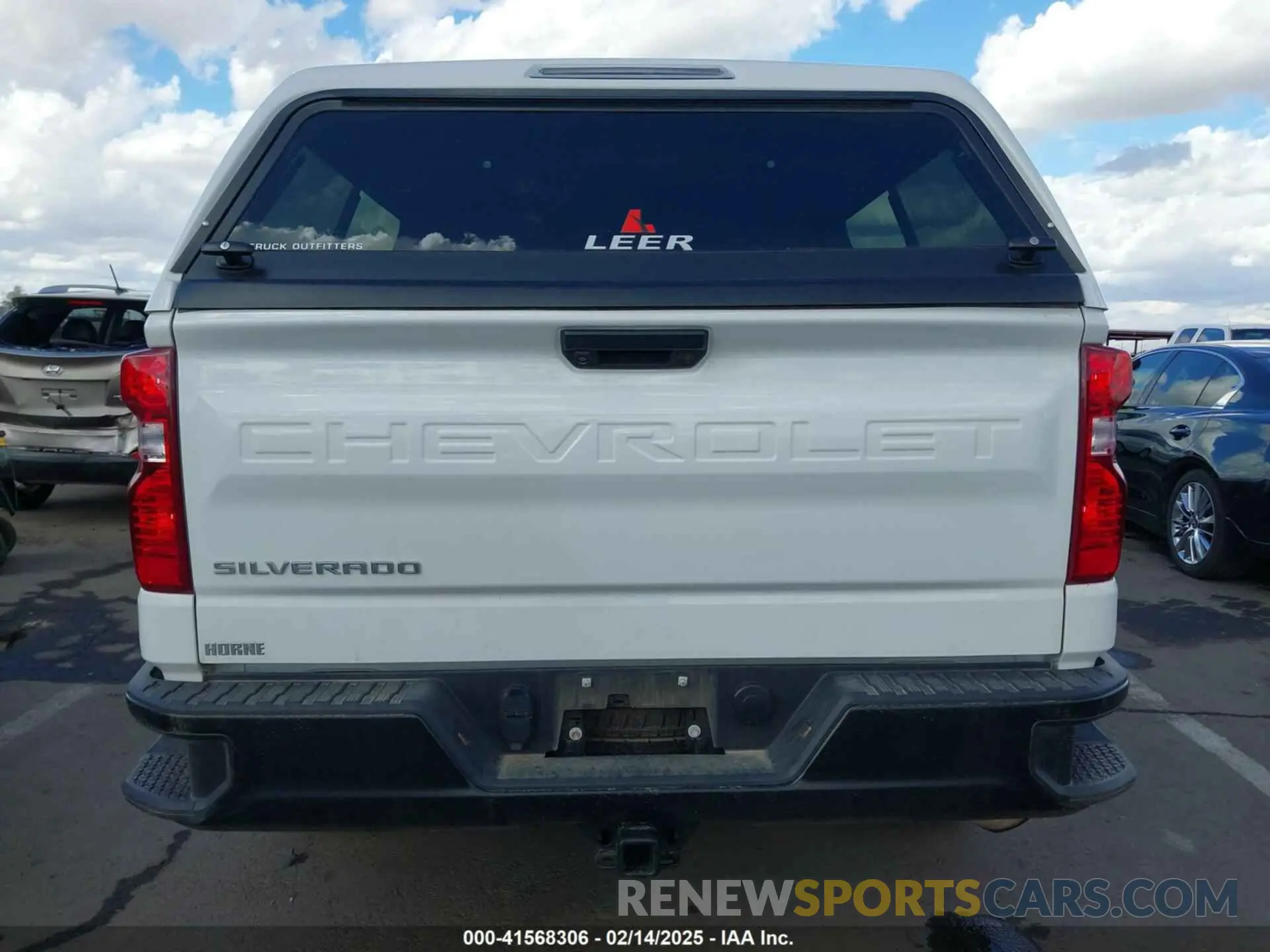 17 Photograph of a damaged car 3GCPDAEK7PG236167 CHEVROLET SILVERADO 1500 2023