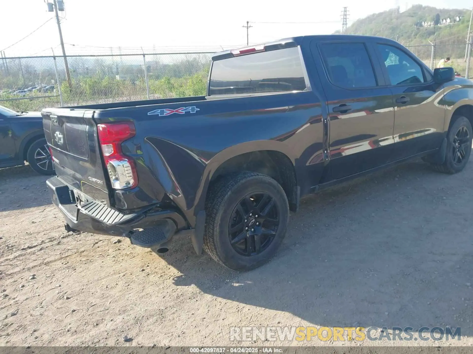 4 Photograph of a damaged car 3GCPDBEK0PG358763 CHEVROLET SILVERADO 1500 2023