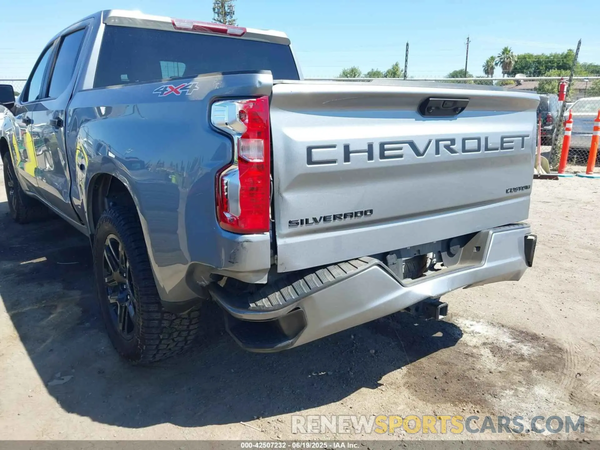 6 Photograph of a damaged car 3GCPDBEK5PG188738 CHEVROLET SILVERADO 1500 2023