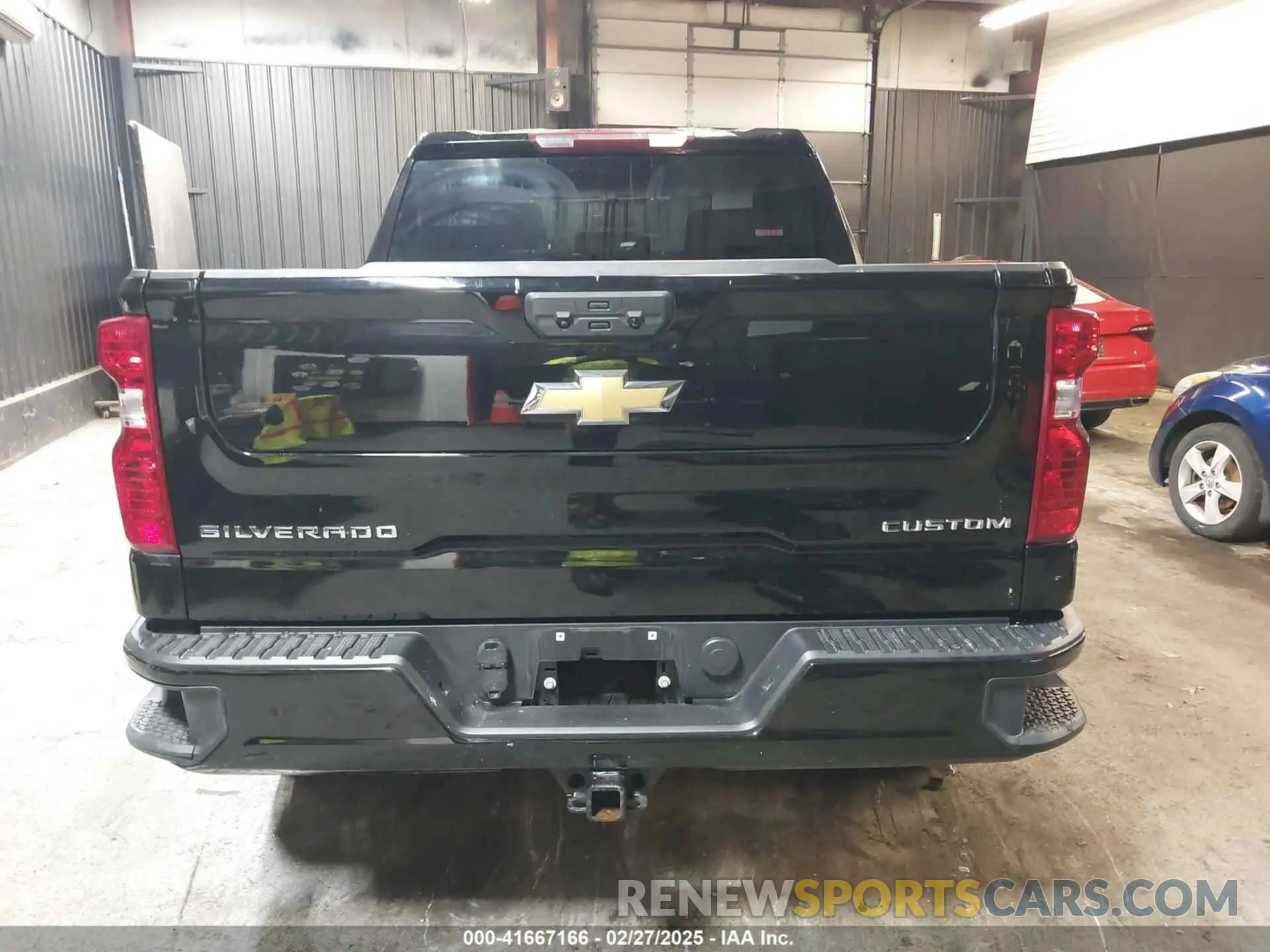 17 Photograph of a damaged car 3GCPDBEK7PG165087 CHEVROLET SILVERADO 1500 2023