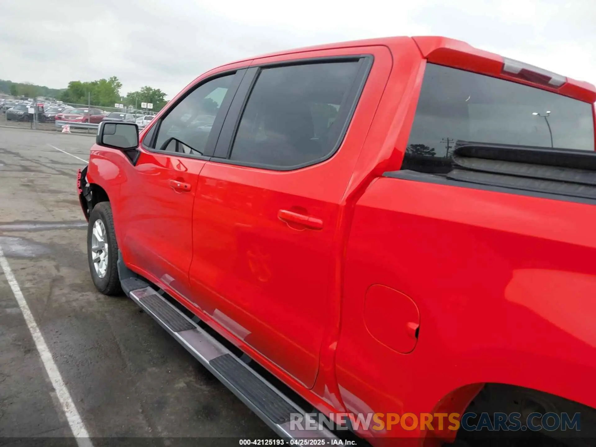 14 Photograph of a damaged car 3GCPDDEKXPG153298 CHEVROLET SILVERADO 1500 2023