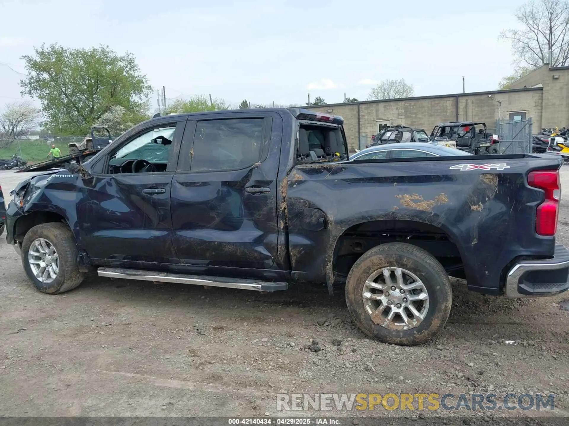 14 Photograph of a damaged car 3GCPDKEK8PG260418 CHEVROLET SILVERADO 1500 2023