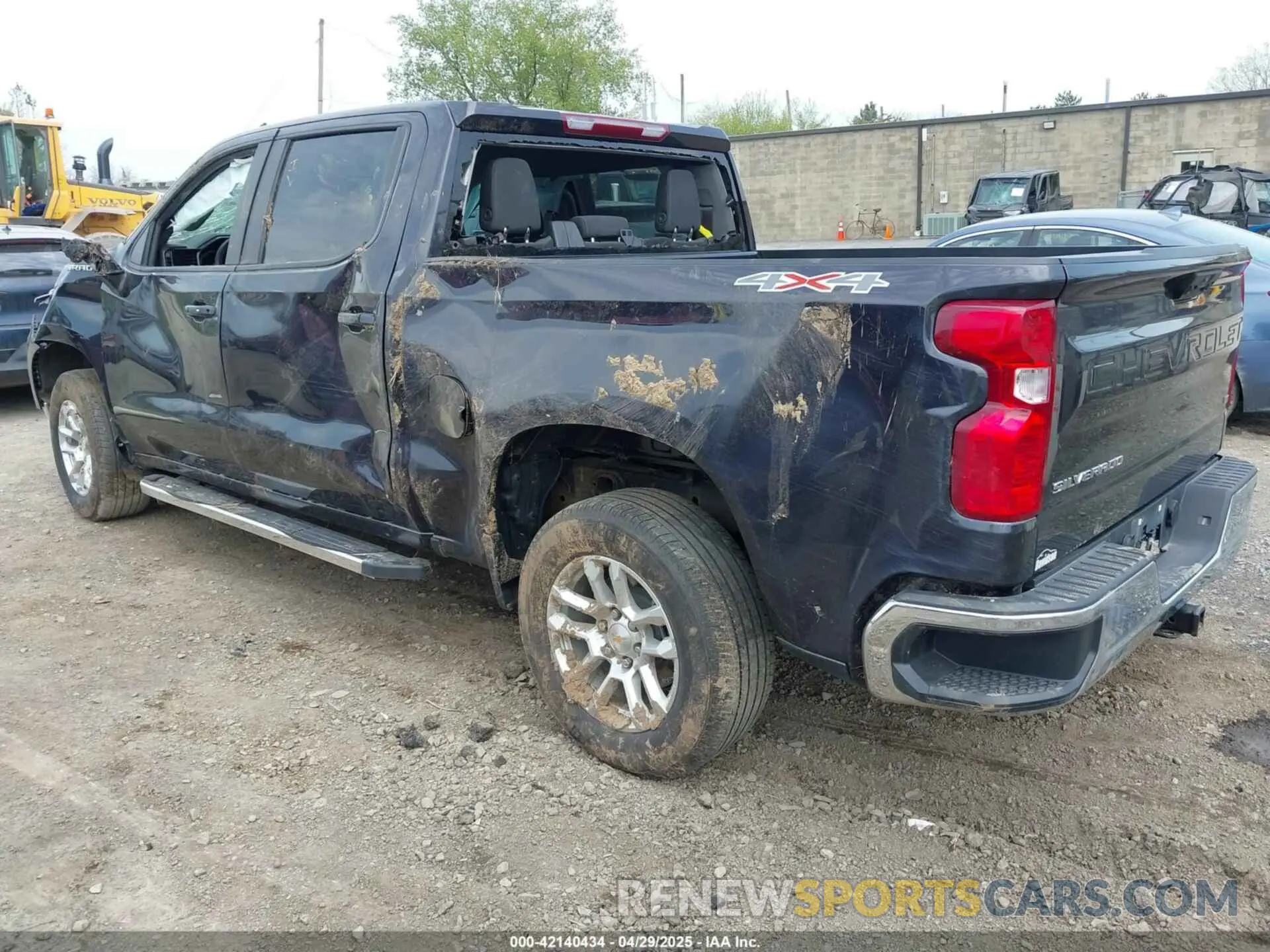 3 Photograph of a damaged car 3GCPDKEK8PG260418 CHEVROLET SILVERADO 1500 2023