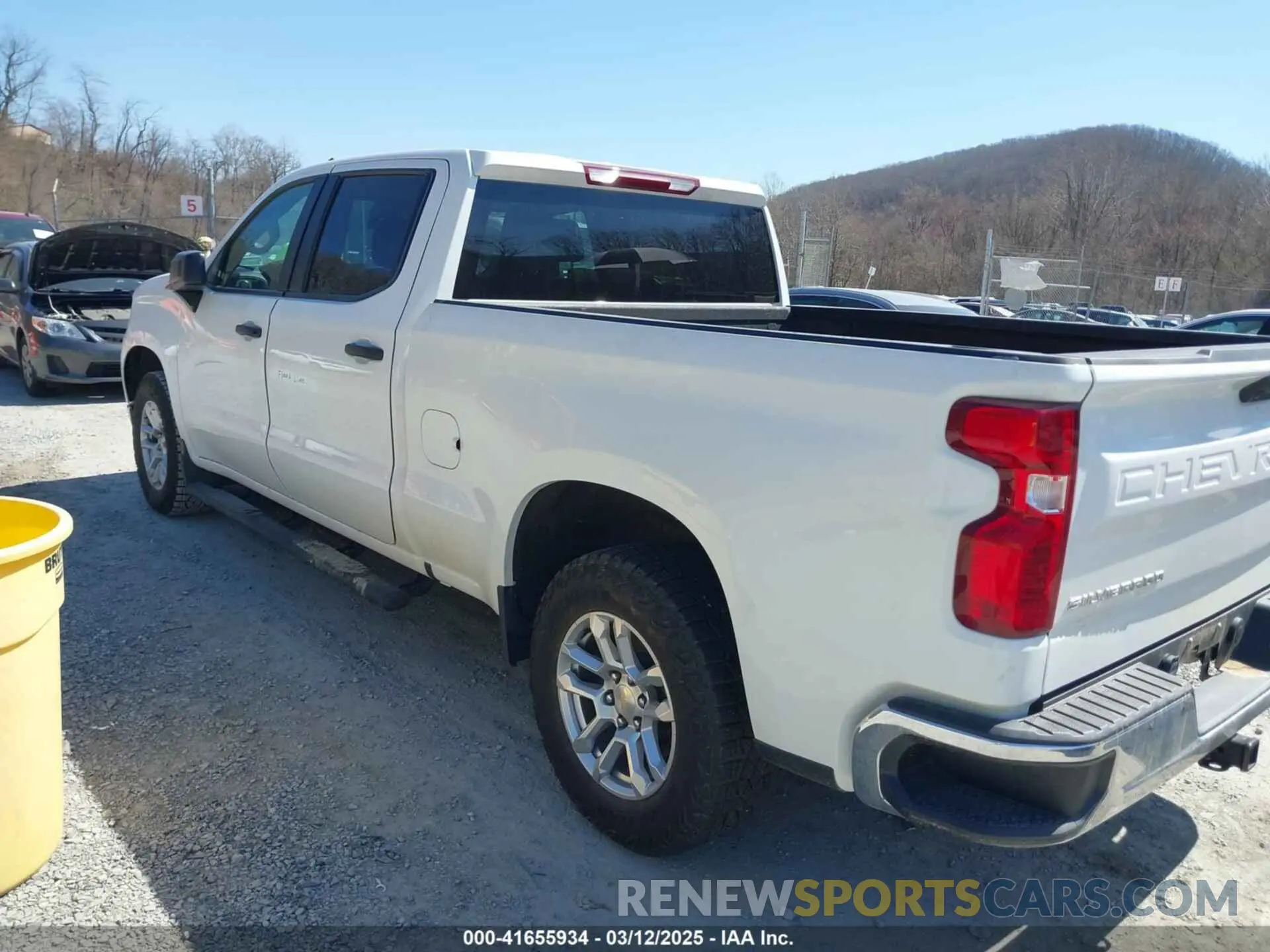 3 Photograph of a damaged car 3GCUDAED1PG327228 CHEVROLET SILVERADO 1500 2023